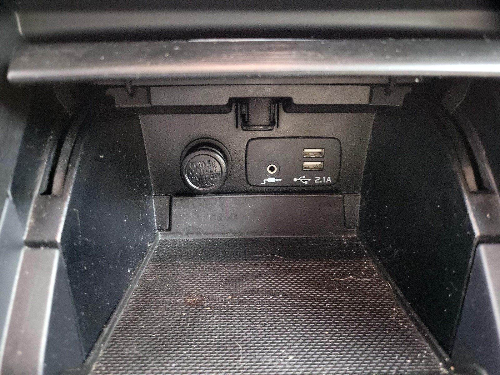 2019 Subaru Outback Limited - Photo 19