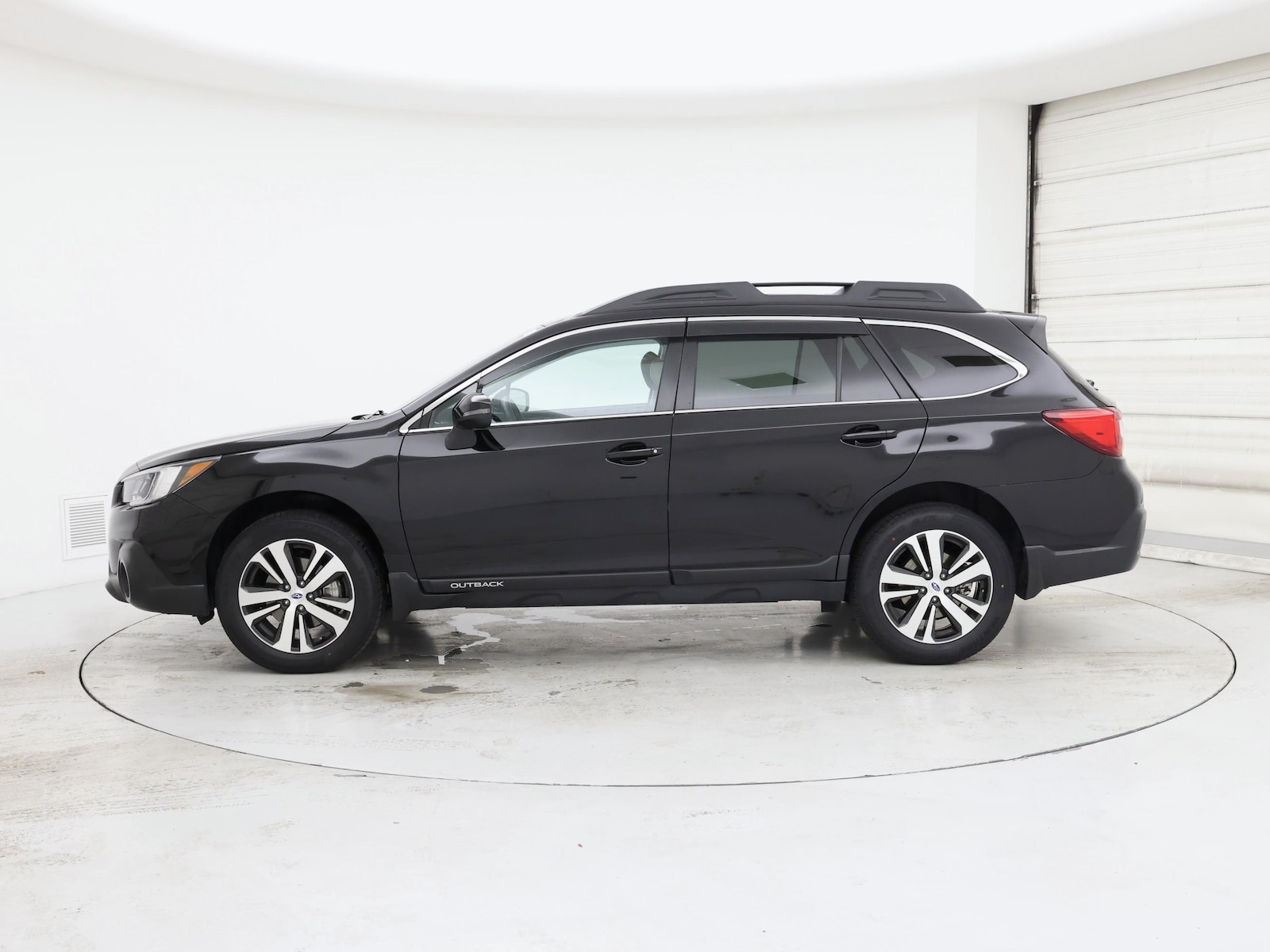 2019 Subaru Outback Limited - Photo 4