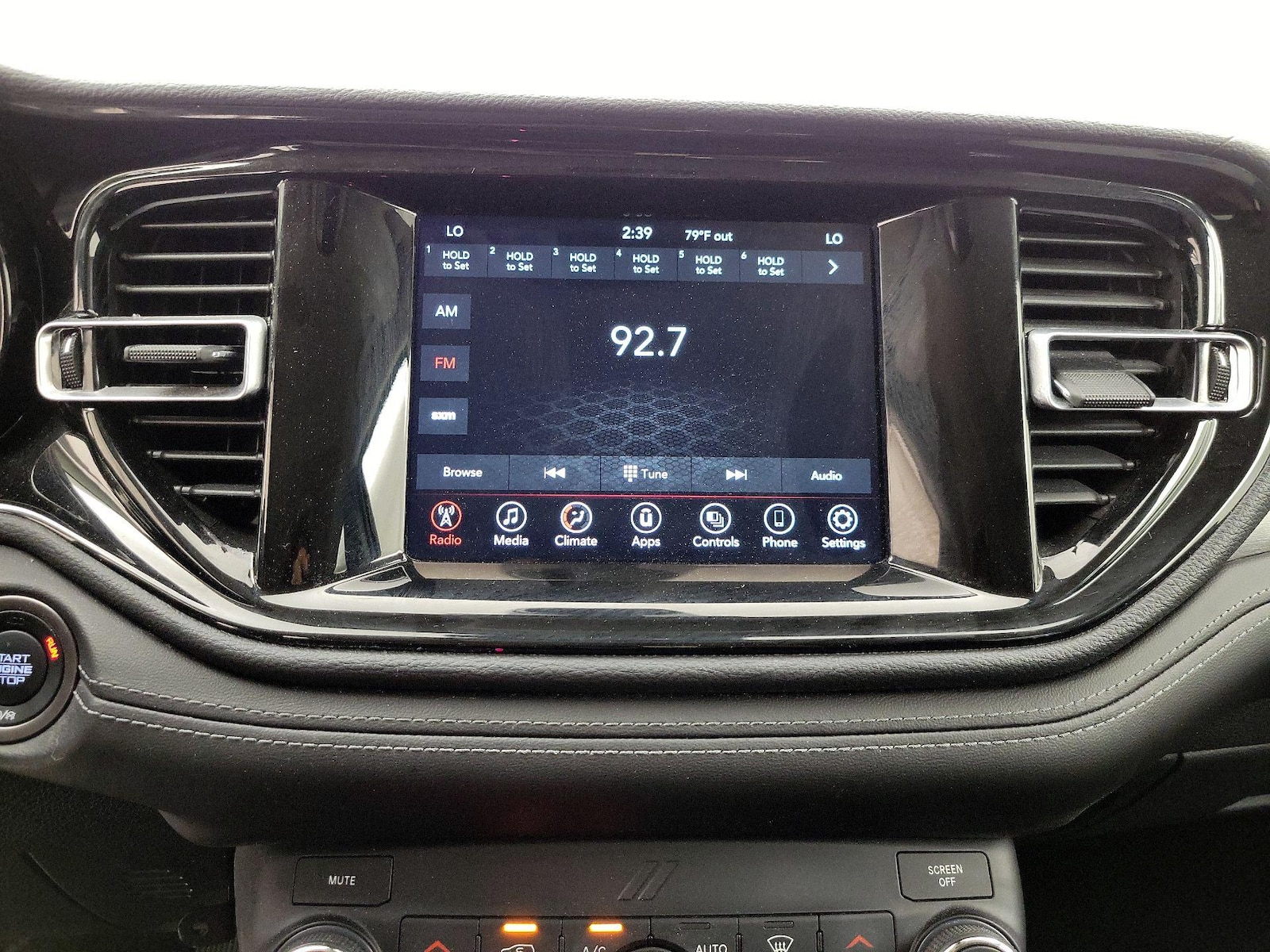 2022 Dodge Durango SXT - Photo 16