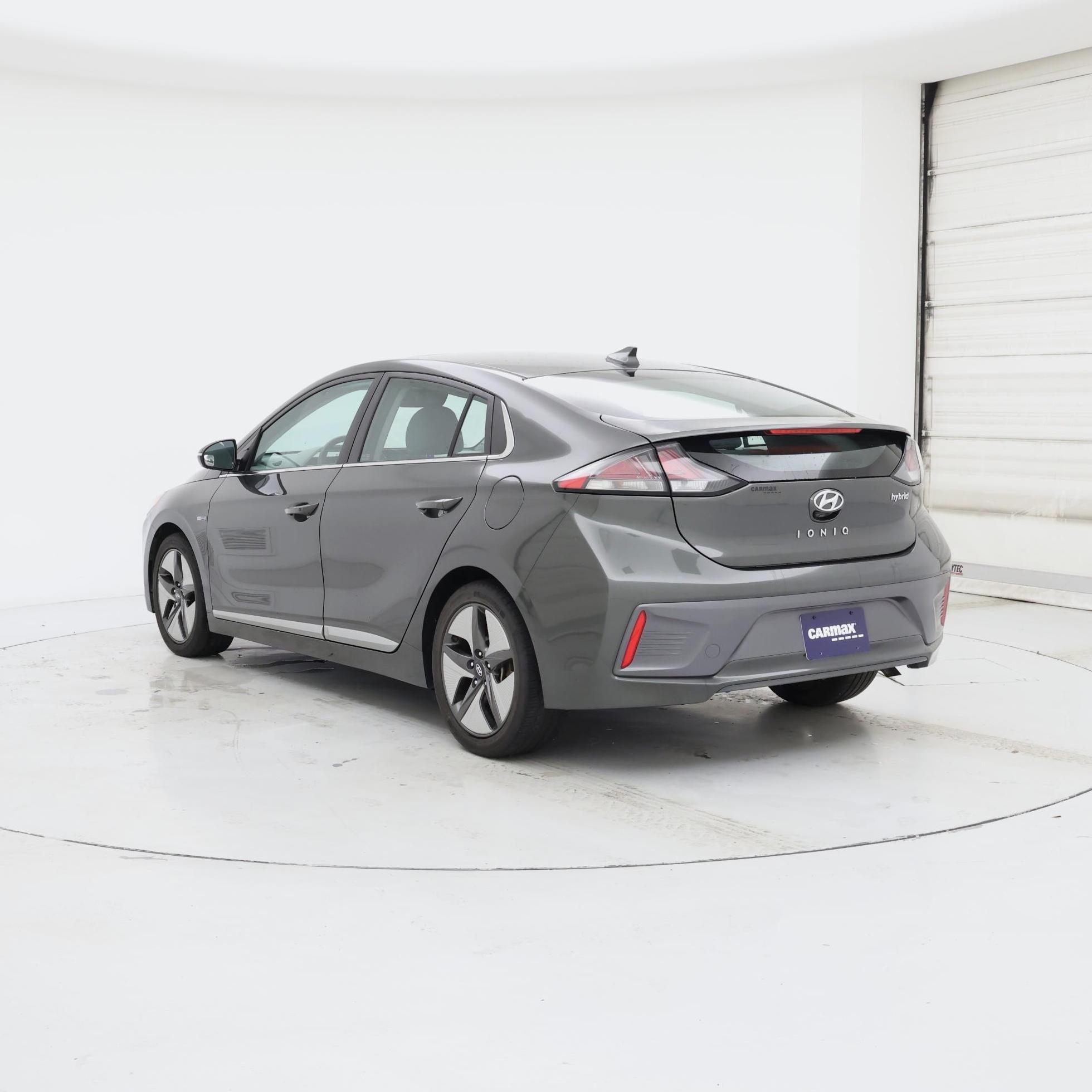 Thumbnail: 2020 Hyundai Ioniq - 2