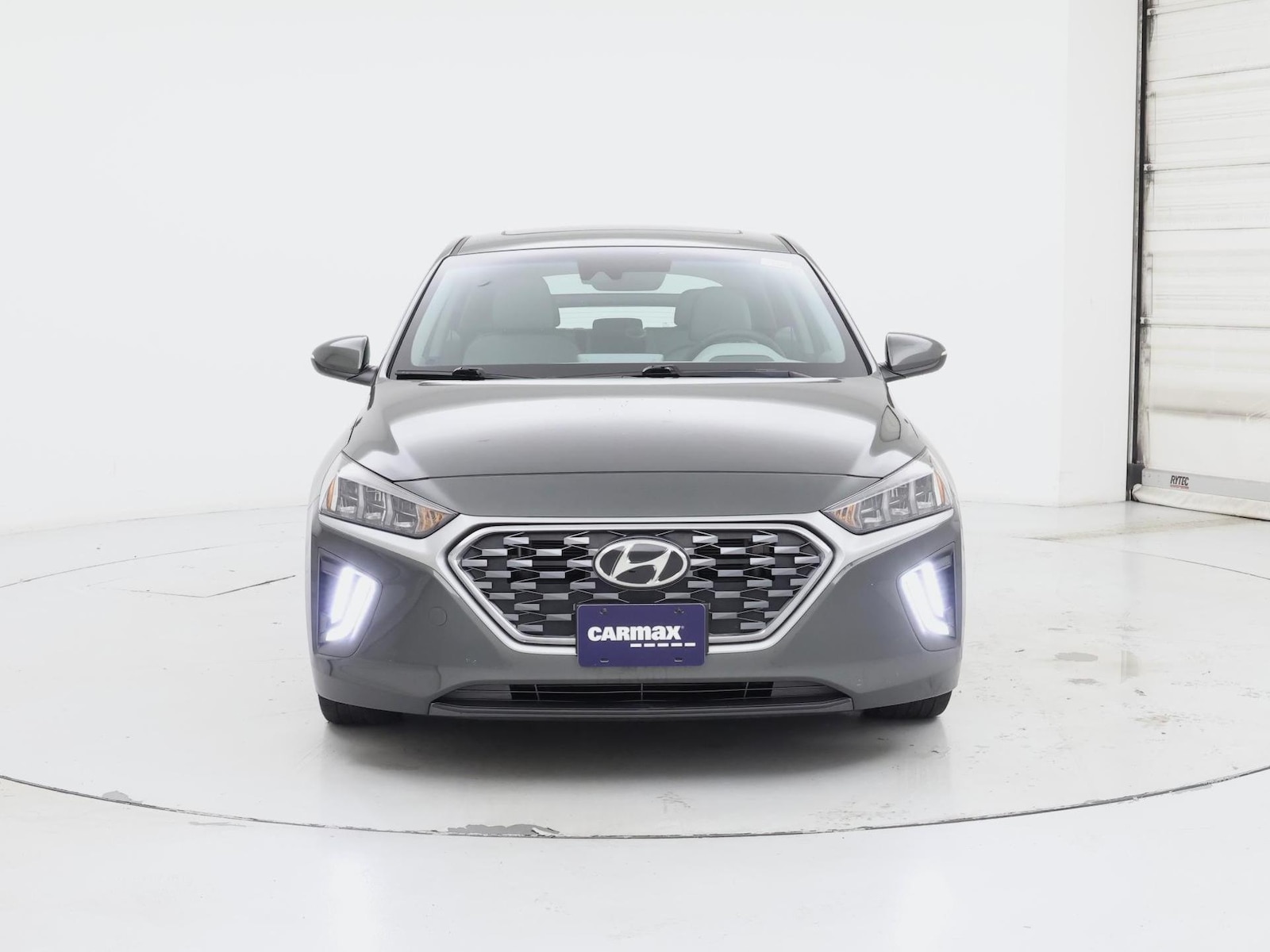 2020 Hyundai IONIQ SEL - Photo 6