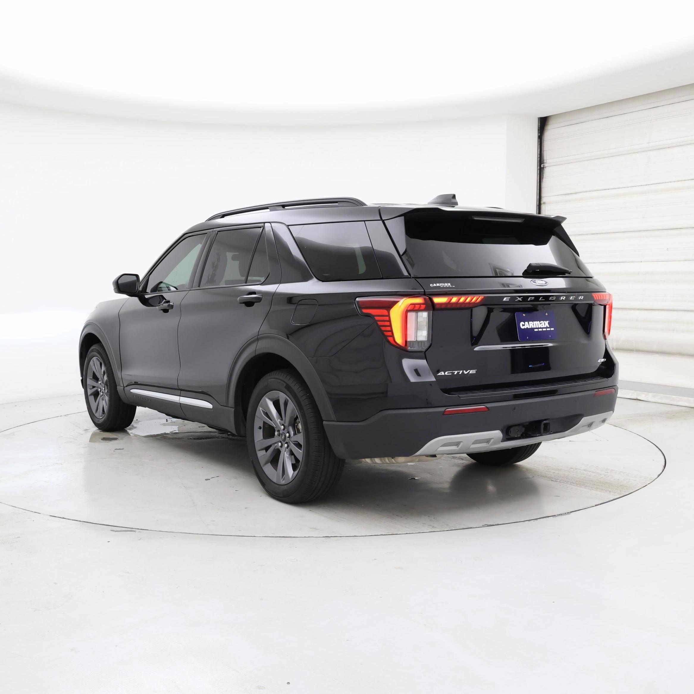 Thumbnail: 2025 Ford Explorer - 2