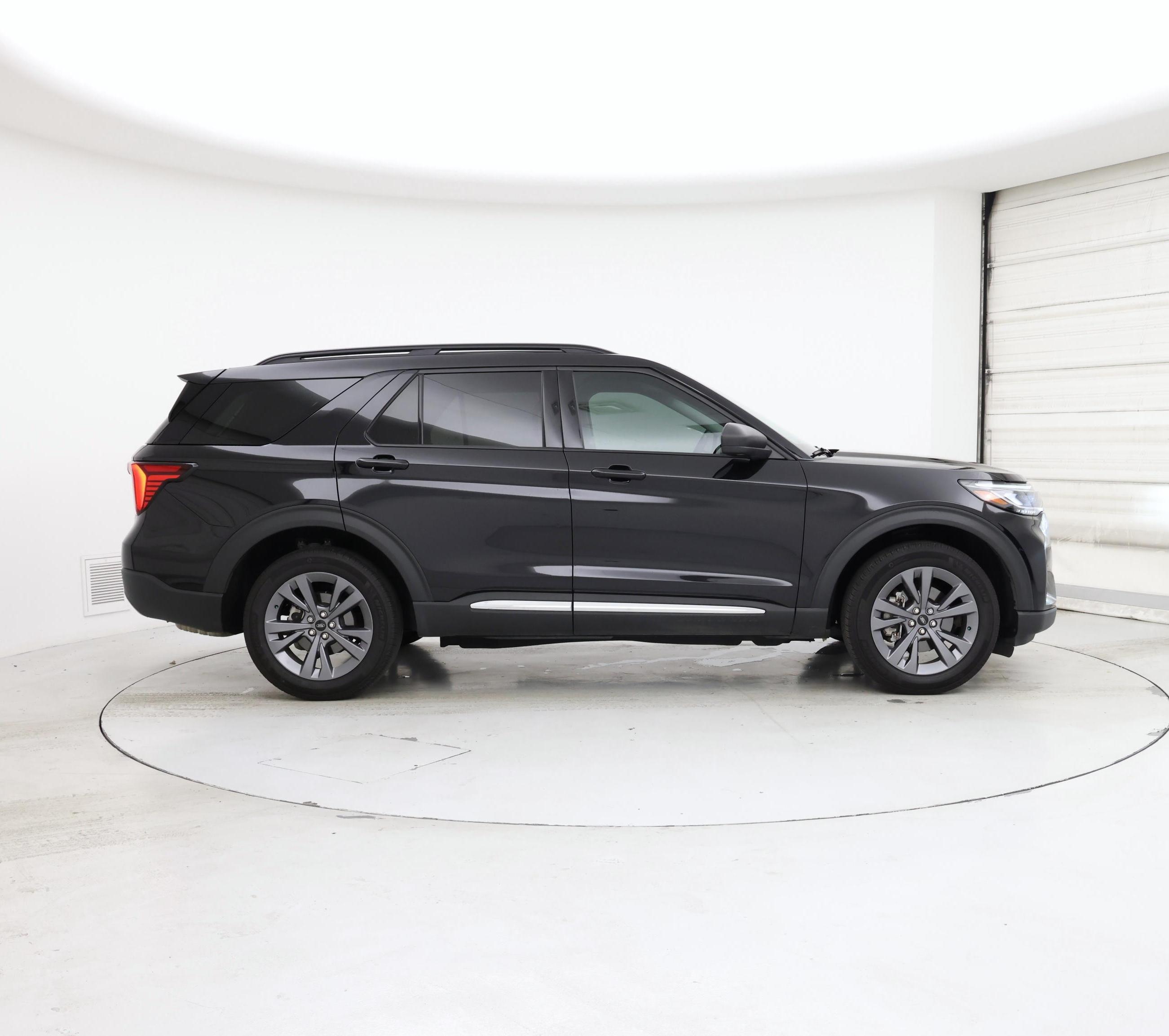 Thumbnail: 2025 Ford Explorer - 7