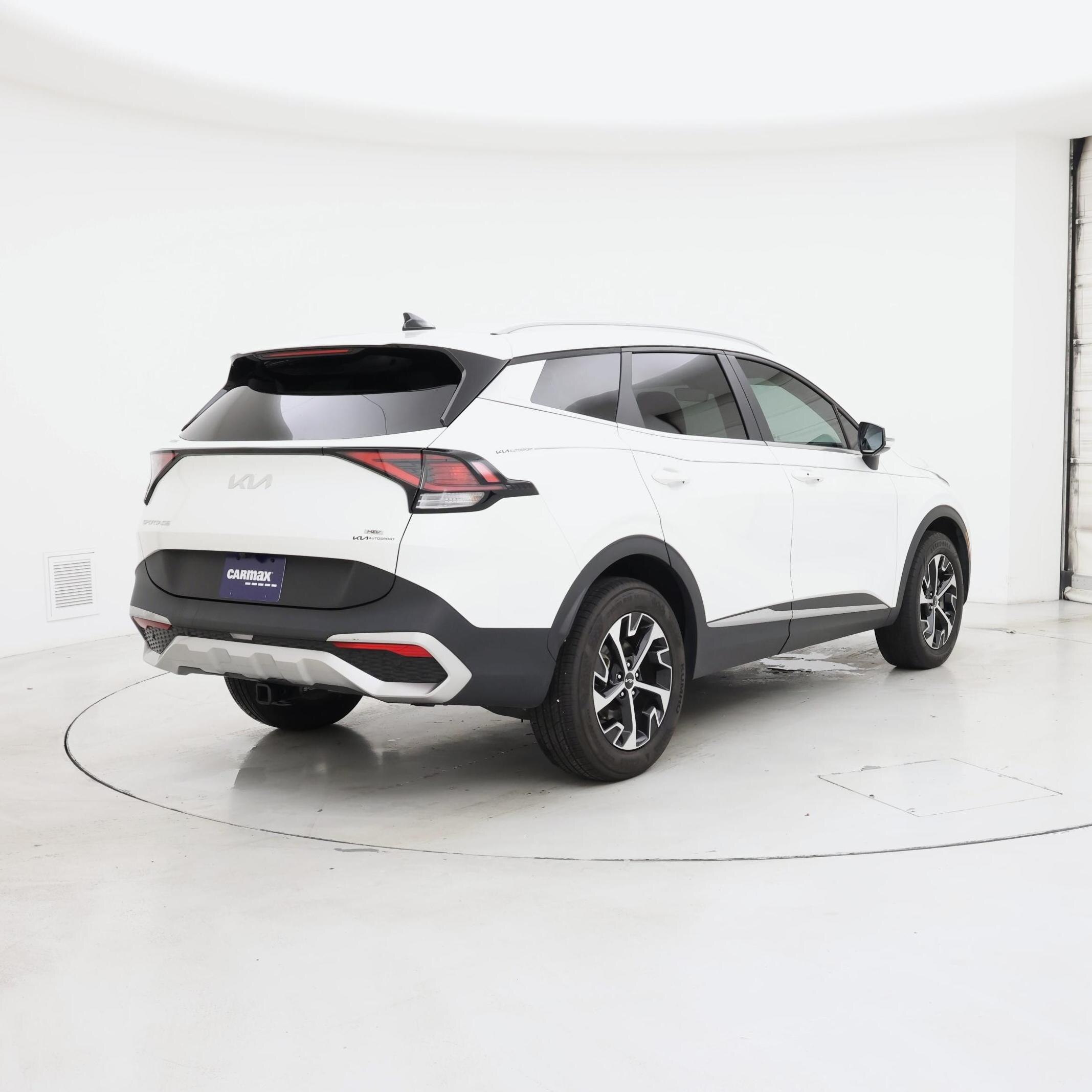 Thumbnail: 2023 Kia Sportage - 8