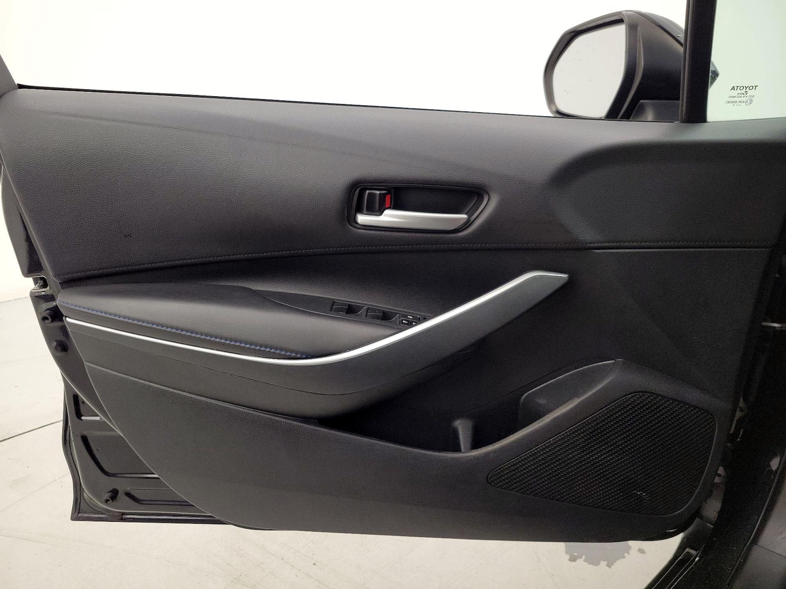 2020 Toyota Corolla SE - Photo 13
