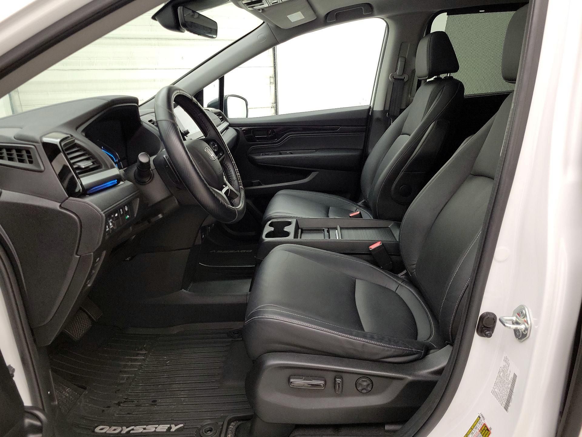 Thumbnail: 2023 Honda Odyssey - 11