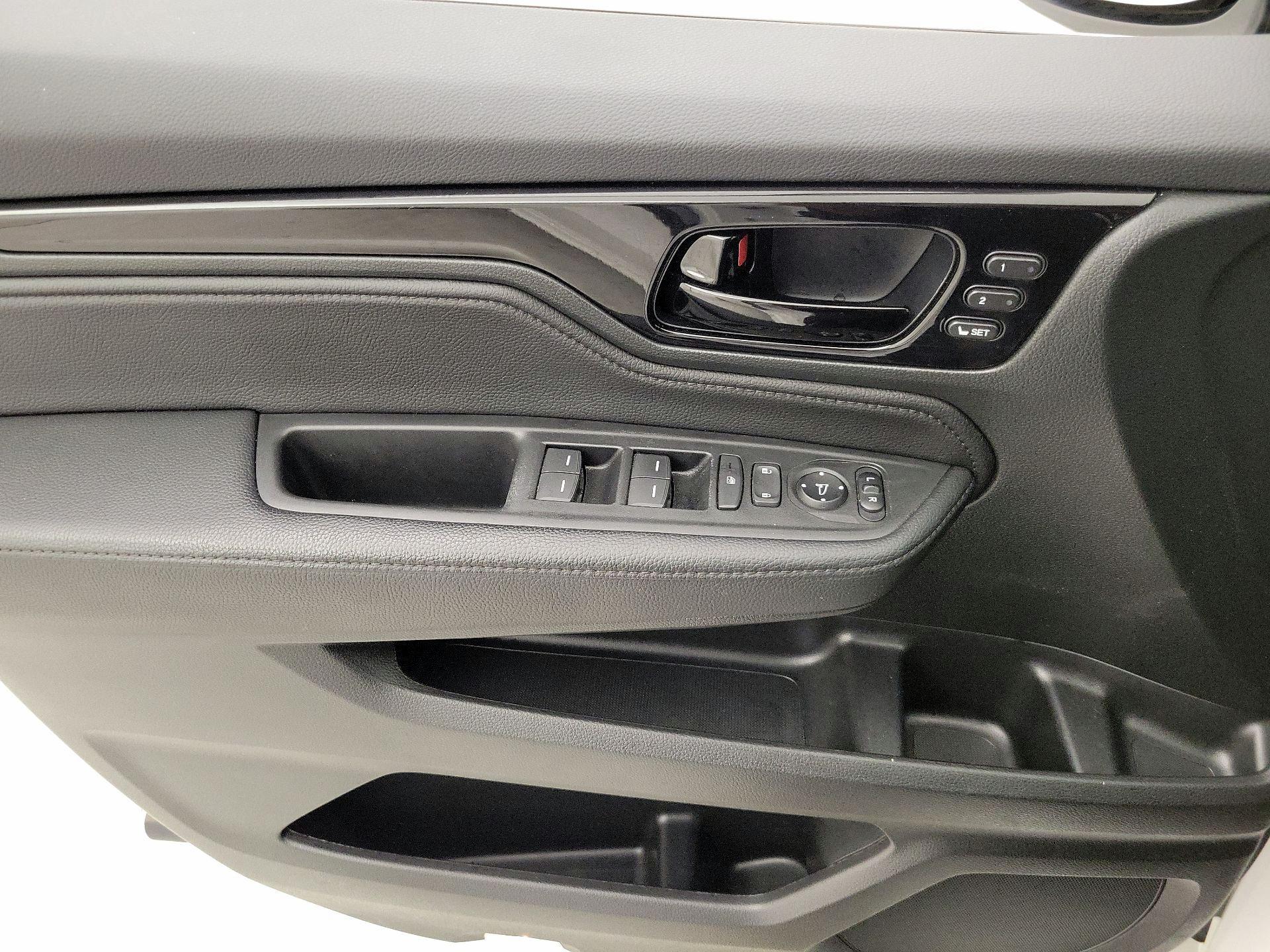 Thumbnail: 2023 Honda Odyssey - 12