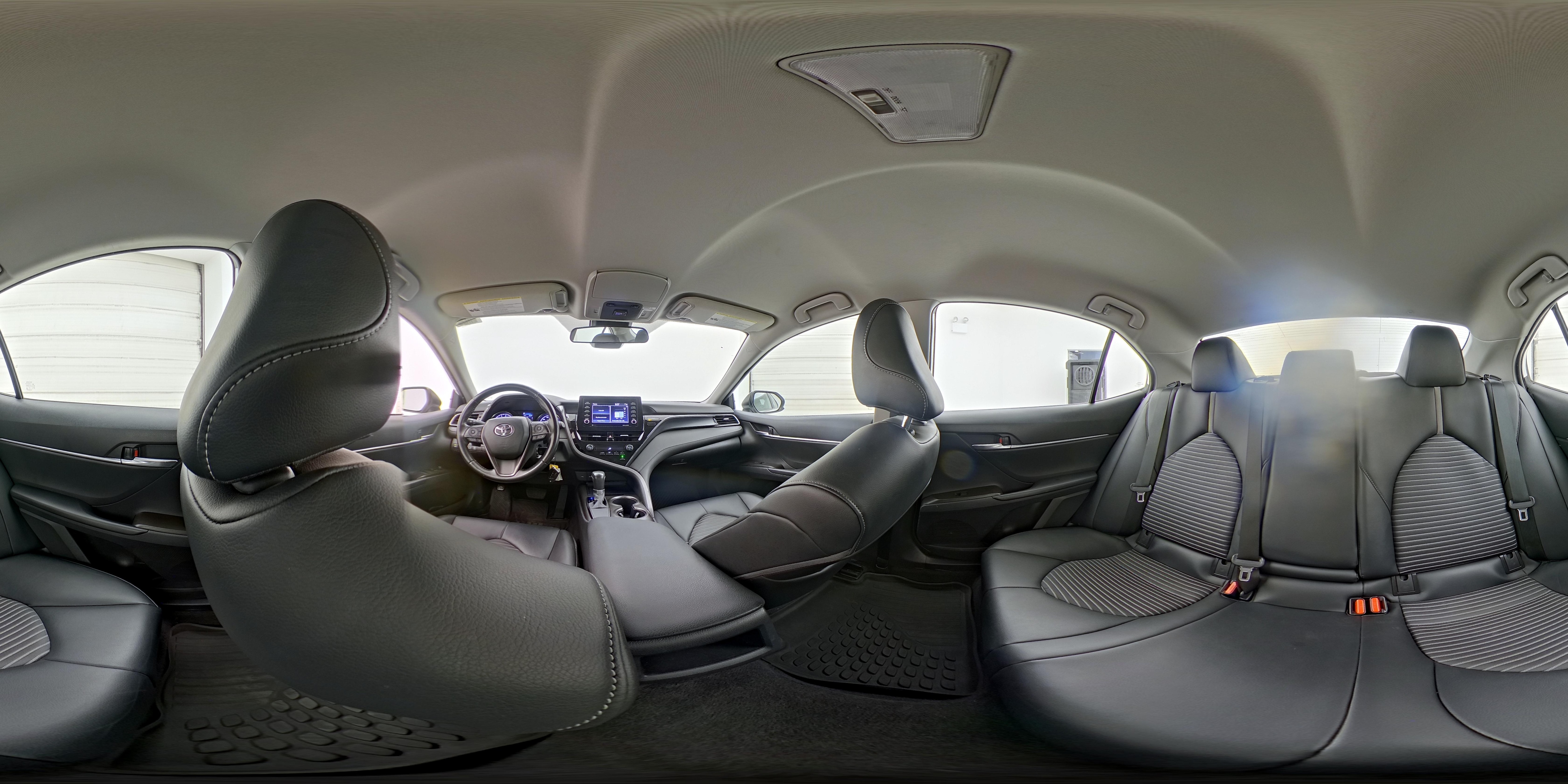 2021 Toyota Camry SE - Photo 25