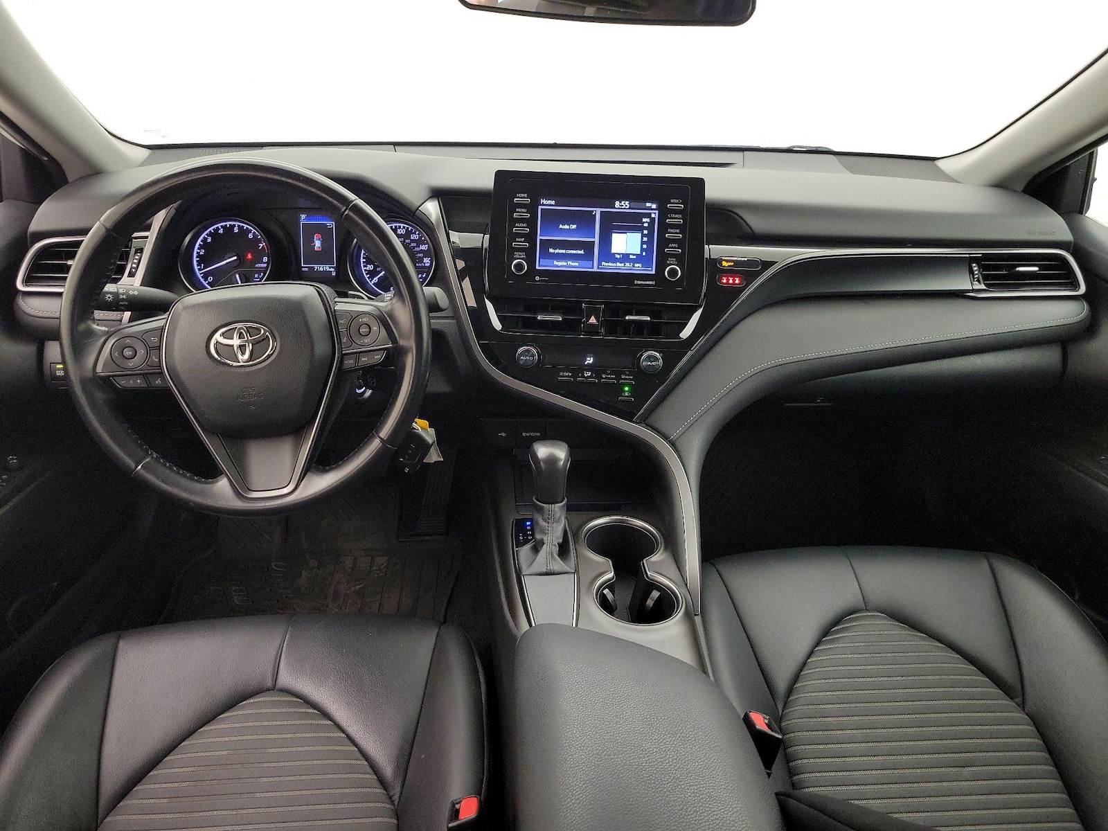 2021 Toyota Camry SE - Photo 10