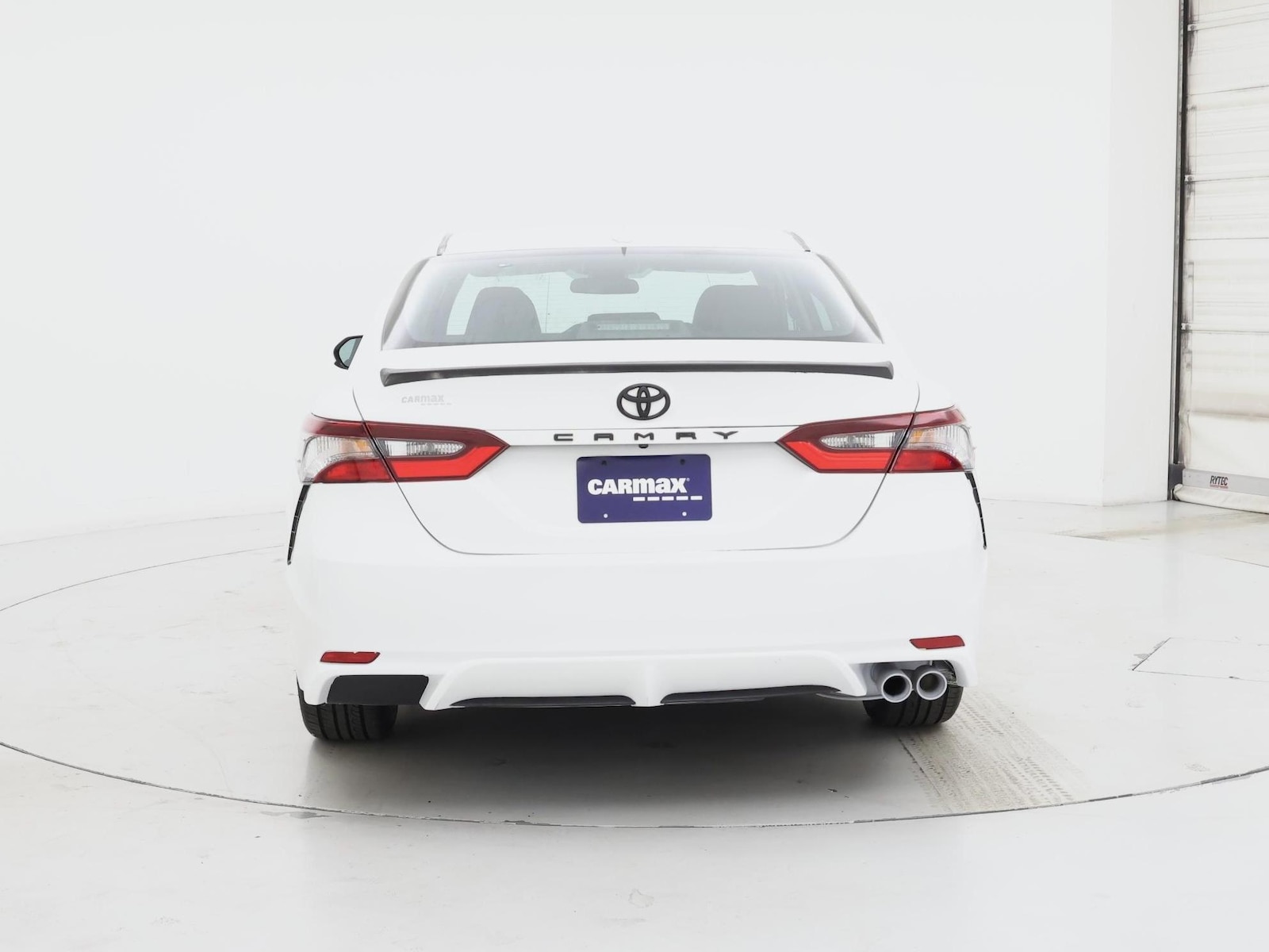 2021 Toyota Camry SE - Photo 7