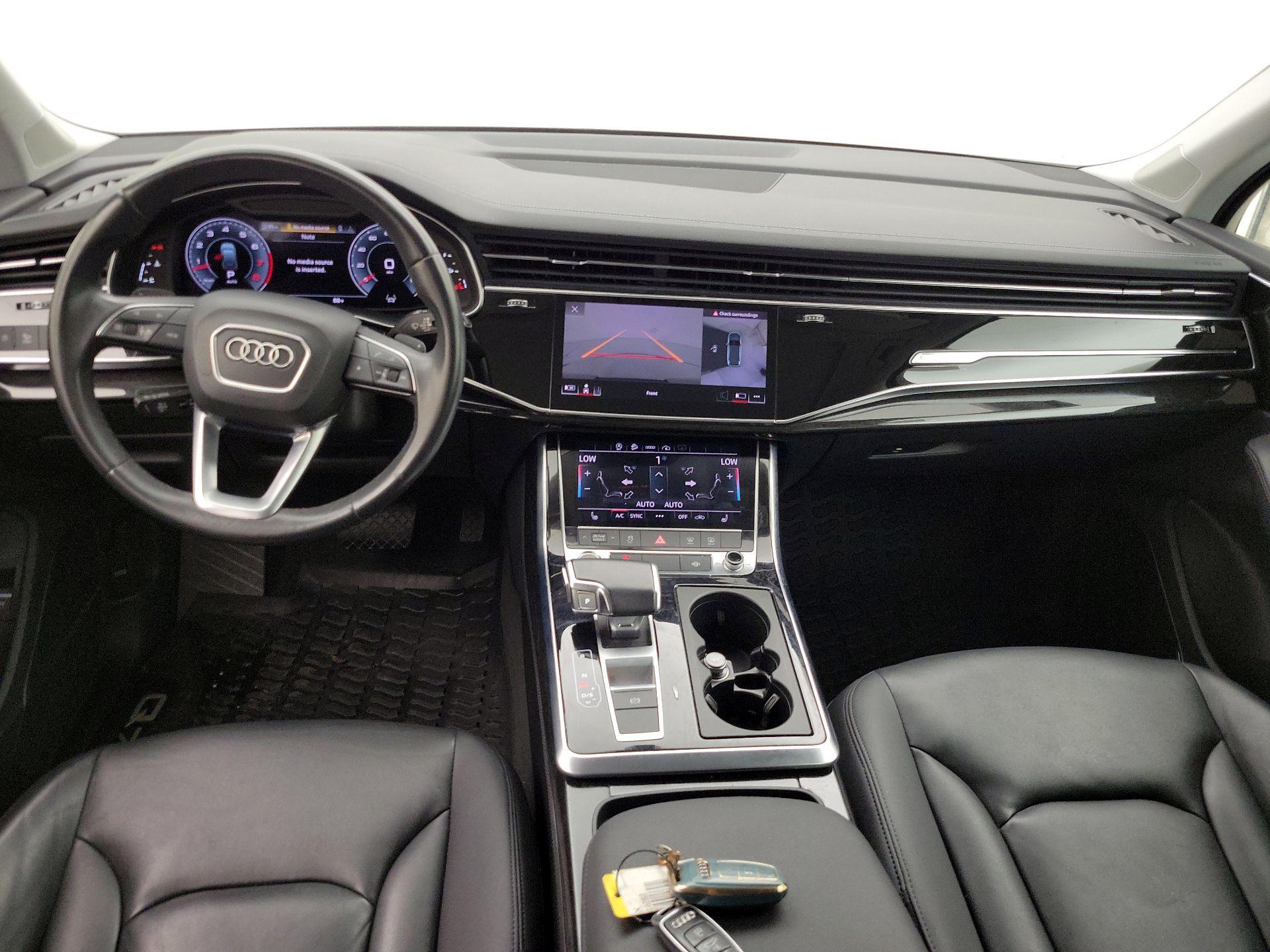 Thumbnail: 2023 Audi Q7 - 9