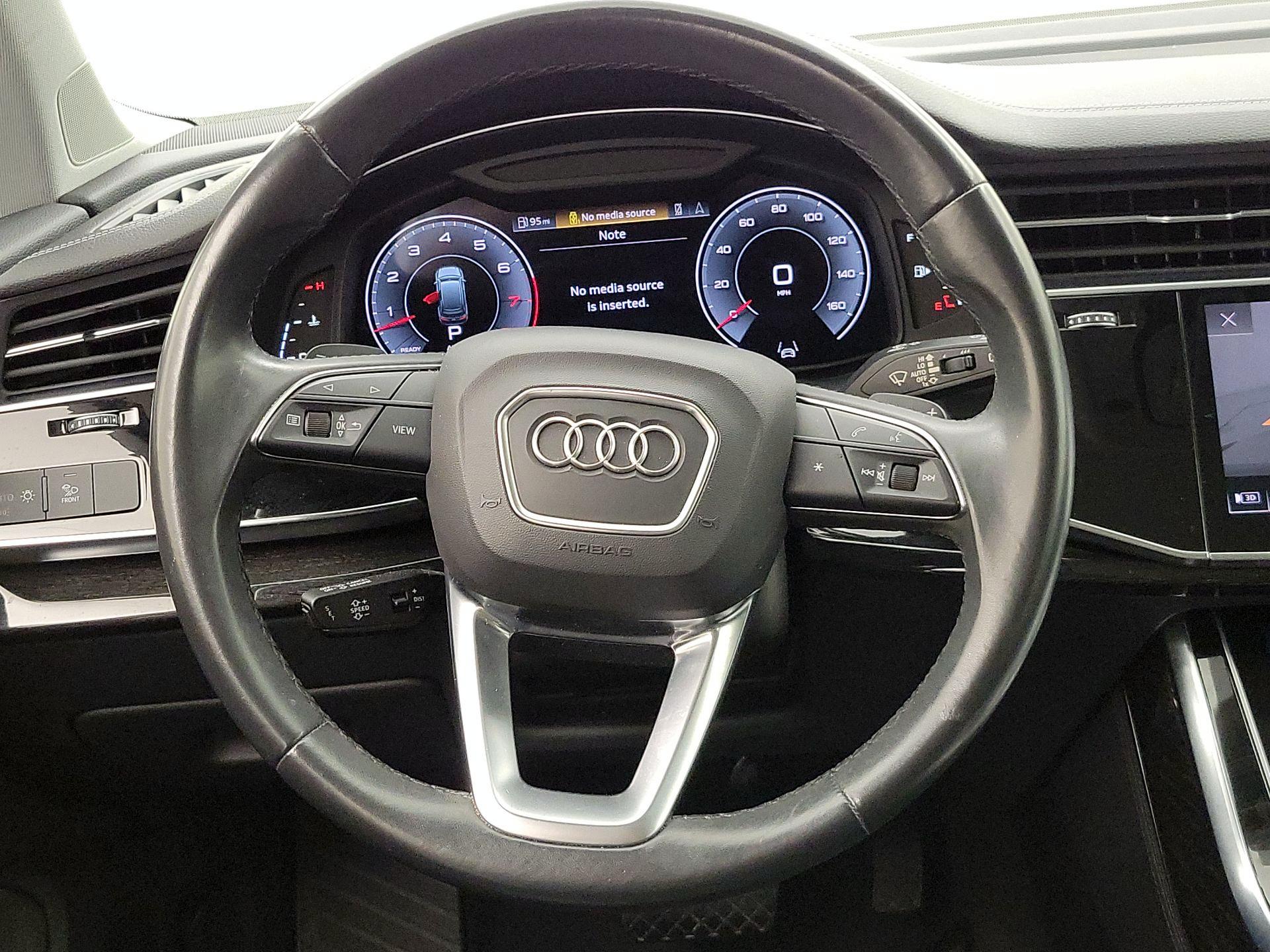 Thumbnail: 2023 Audi Q7 - 10