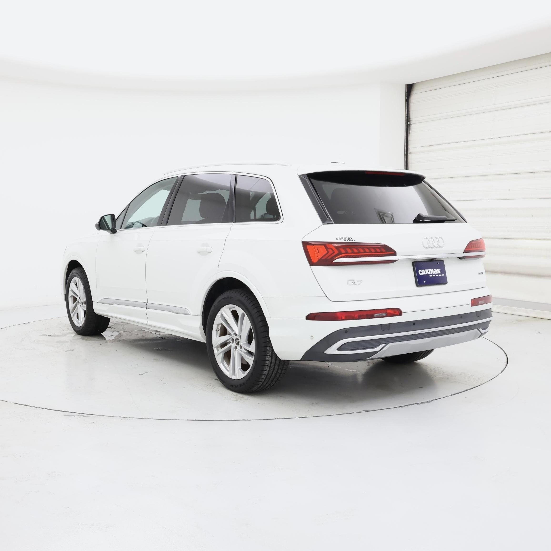 Thumbnail: 2023 Audi Q7 - 2