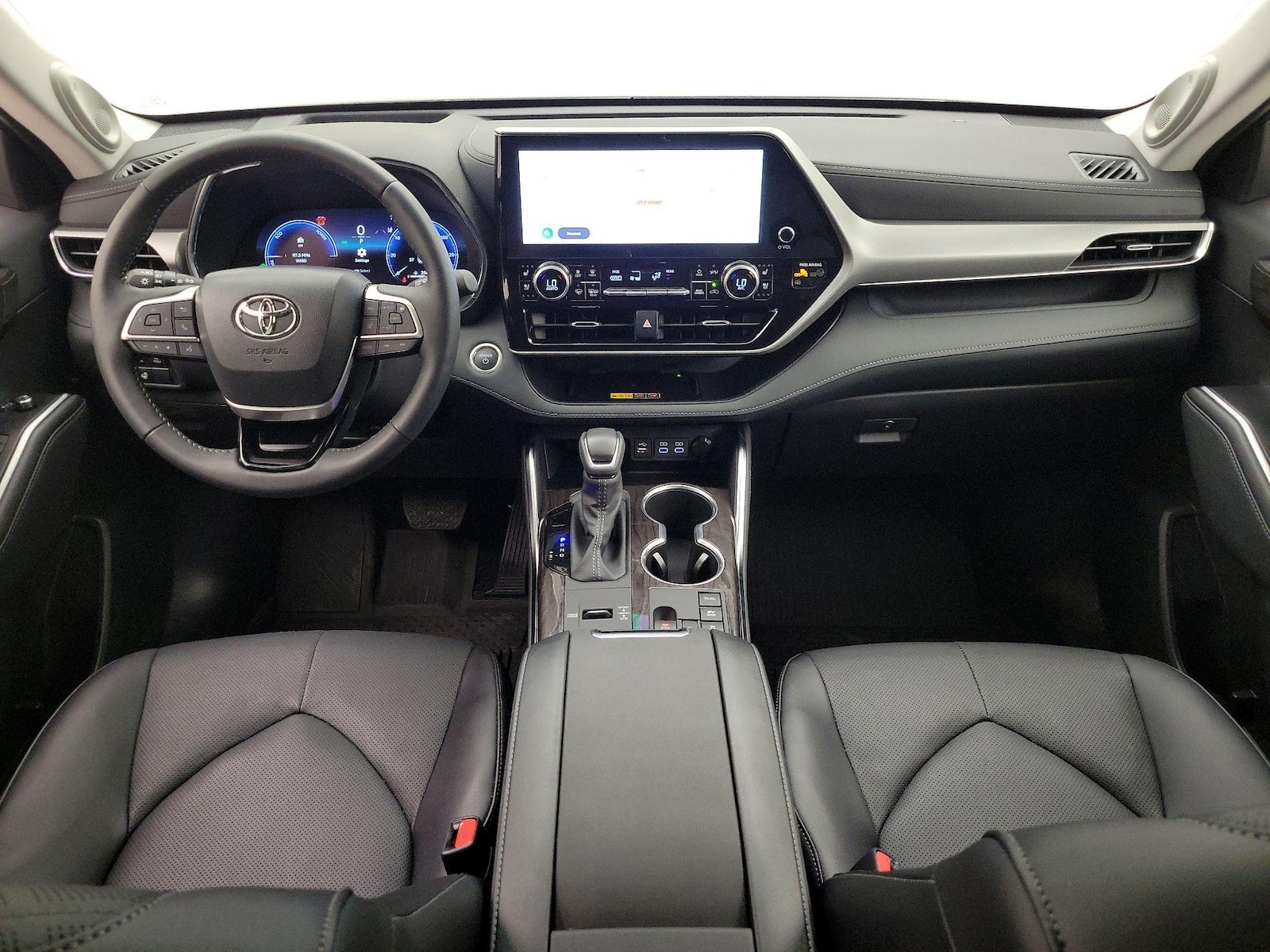 2025 Toyota Highlander Platinum - Photo 10