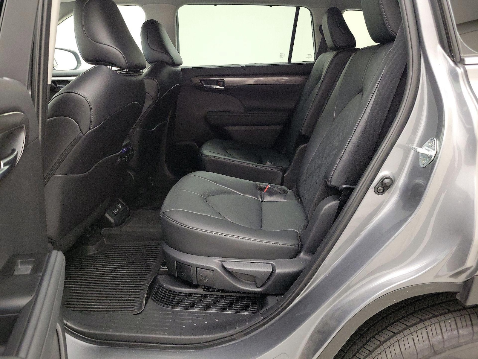 2025 Toyota Highlander Platinum - Photo 20