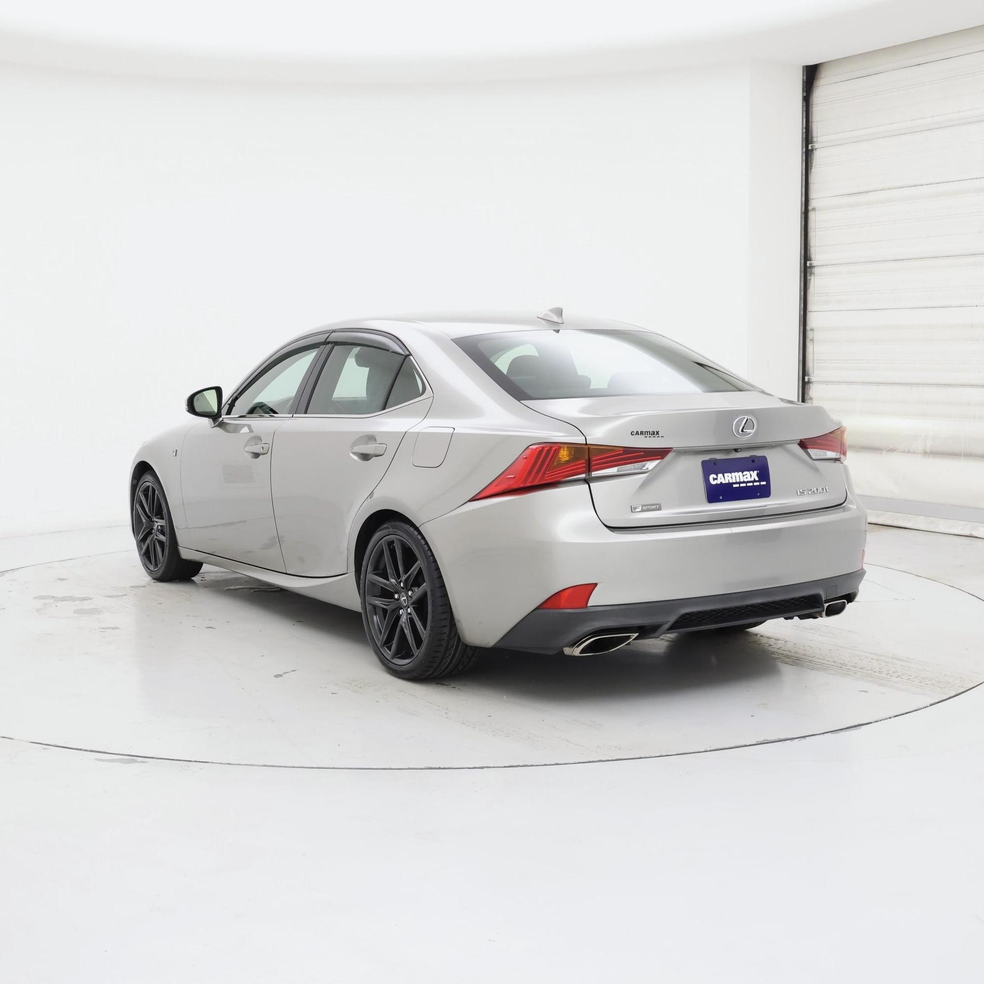 Thumbnail: 2017 Lexus IS - 2