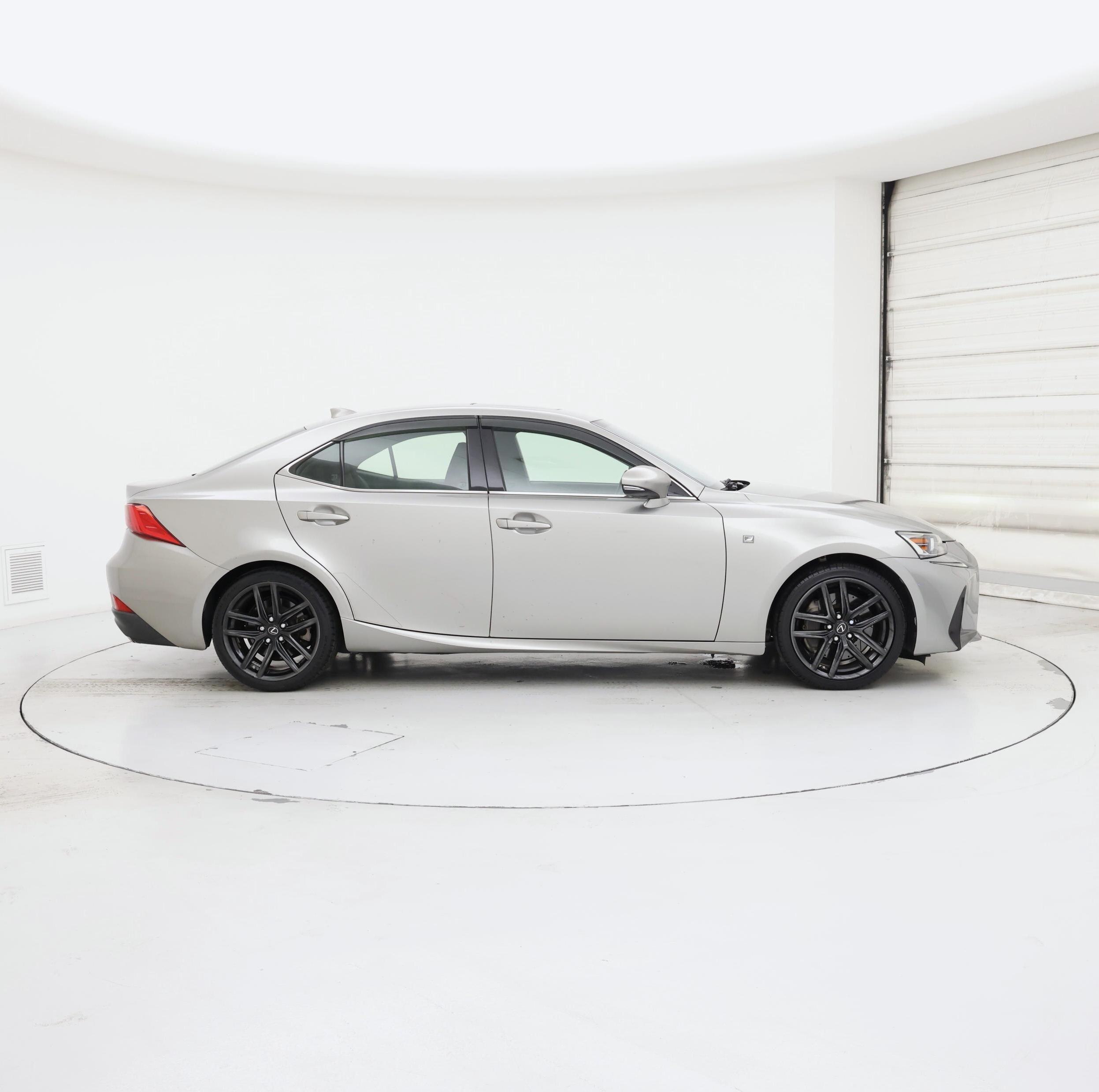 Thumbnail: 2017 Lexus IS - 7
