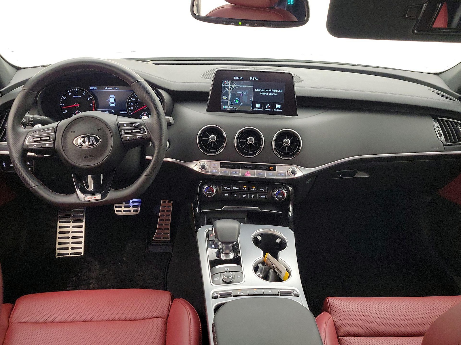 2019 Kia Stinger GT2 - Photo 10