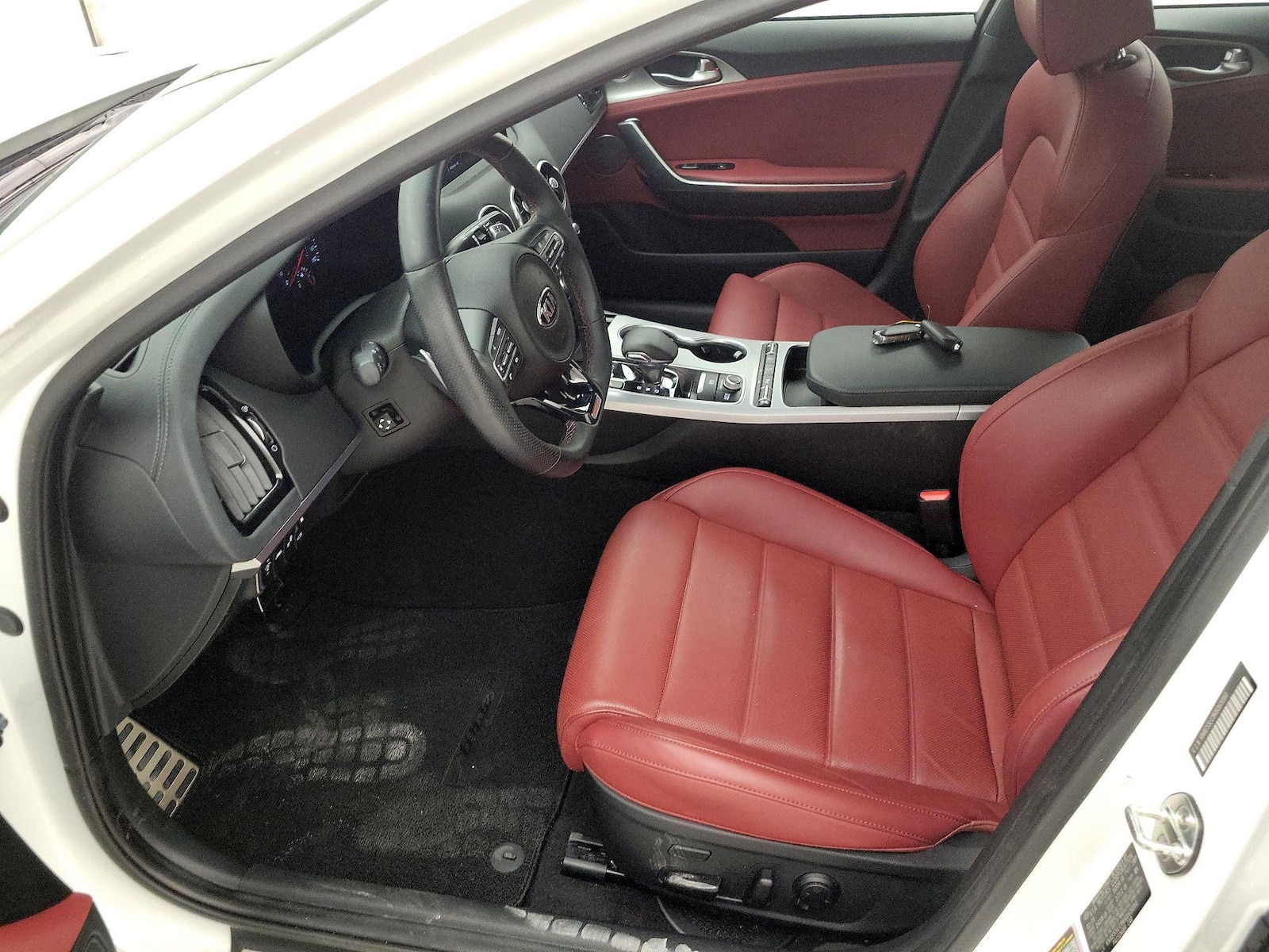 2019 Kia Stinger GT2 - Photo 12