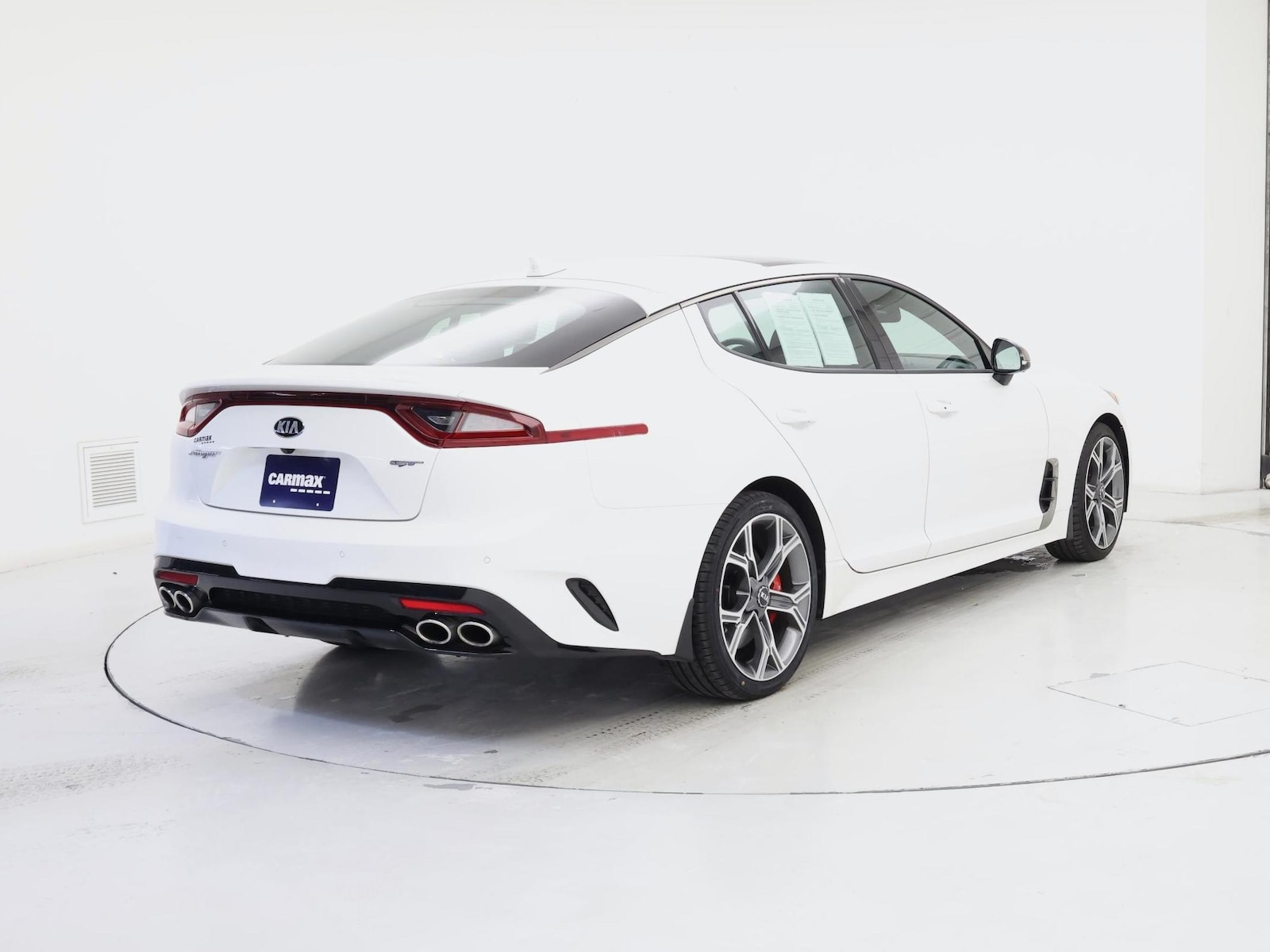 2019 Kia Stinger GT2 - Photo 9