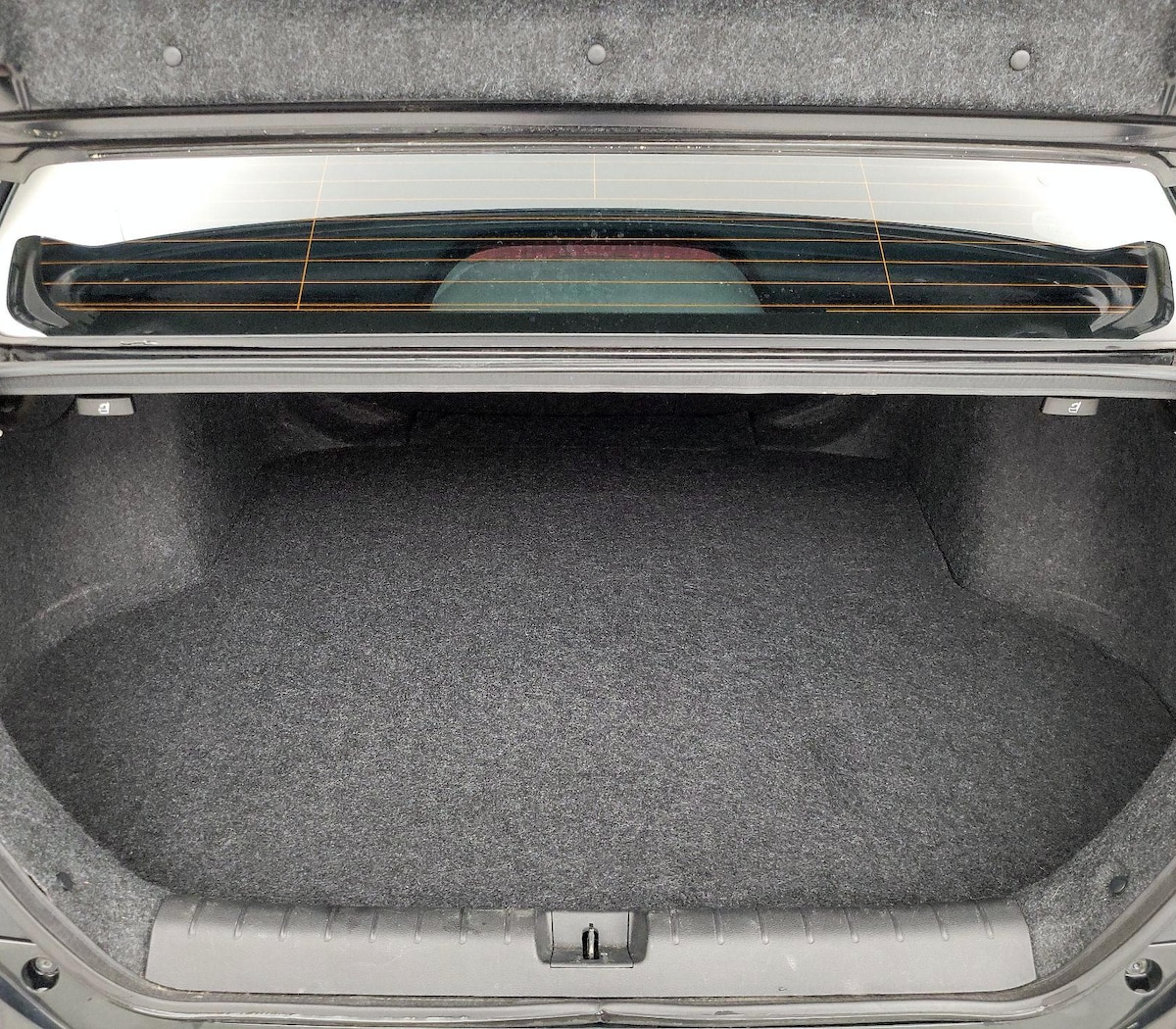 Trunk/Cargo (Seats Up)