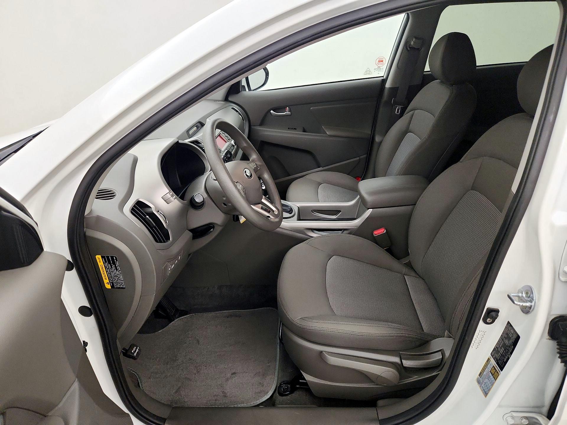 Thumbnail: 2016 Kia Sportage - 11