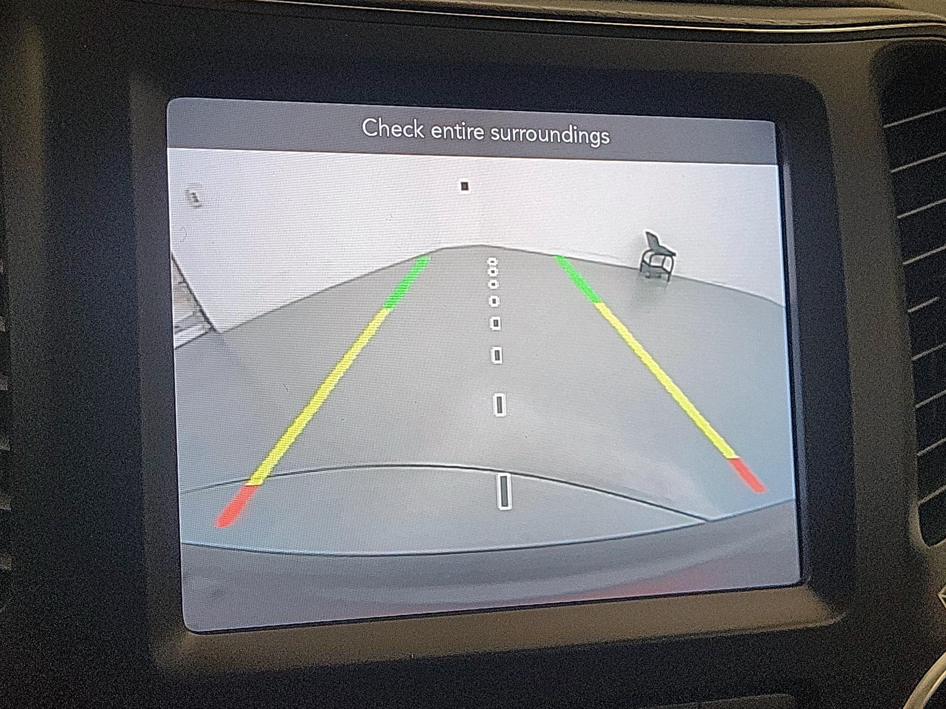 Thumbnail: 2021 Jeep Cherokee - 14