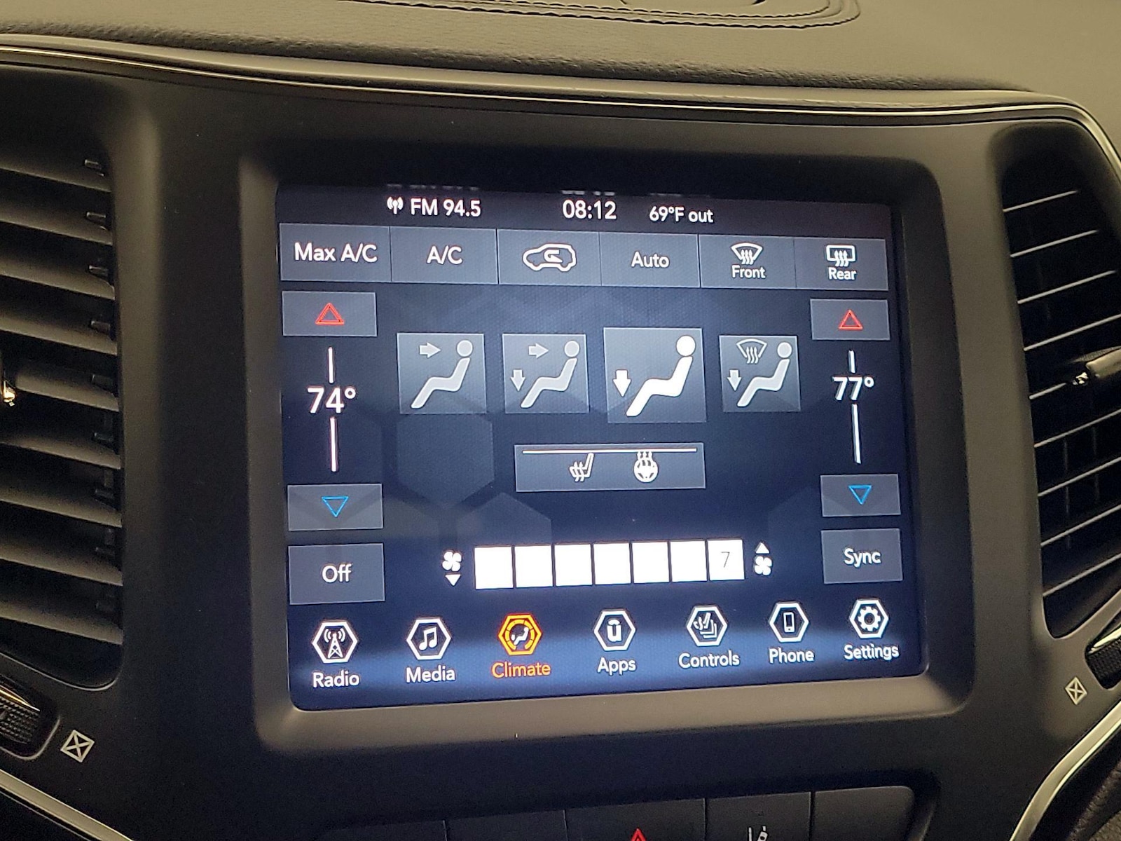 2021 Jeep Cherokee 80TH - Photo 17