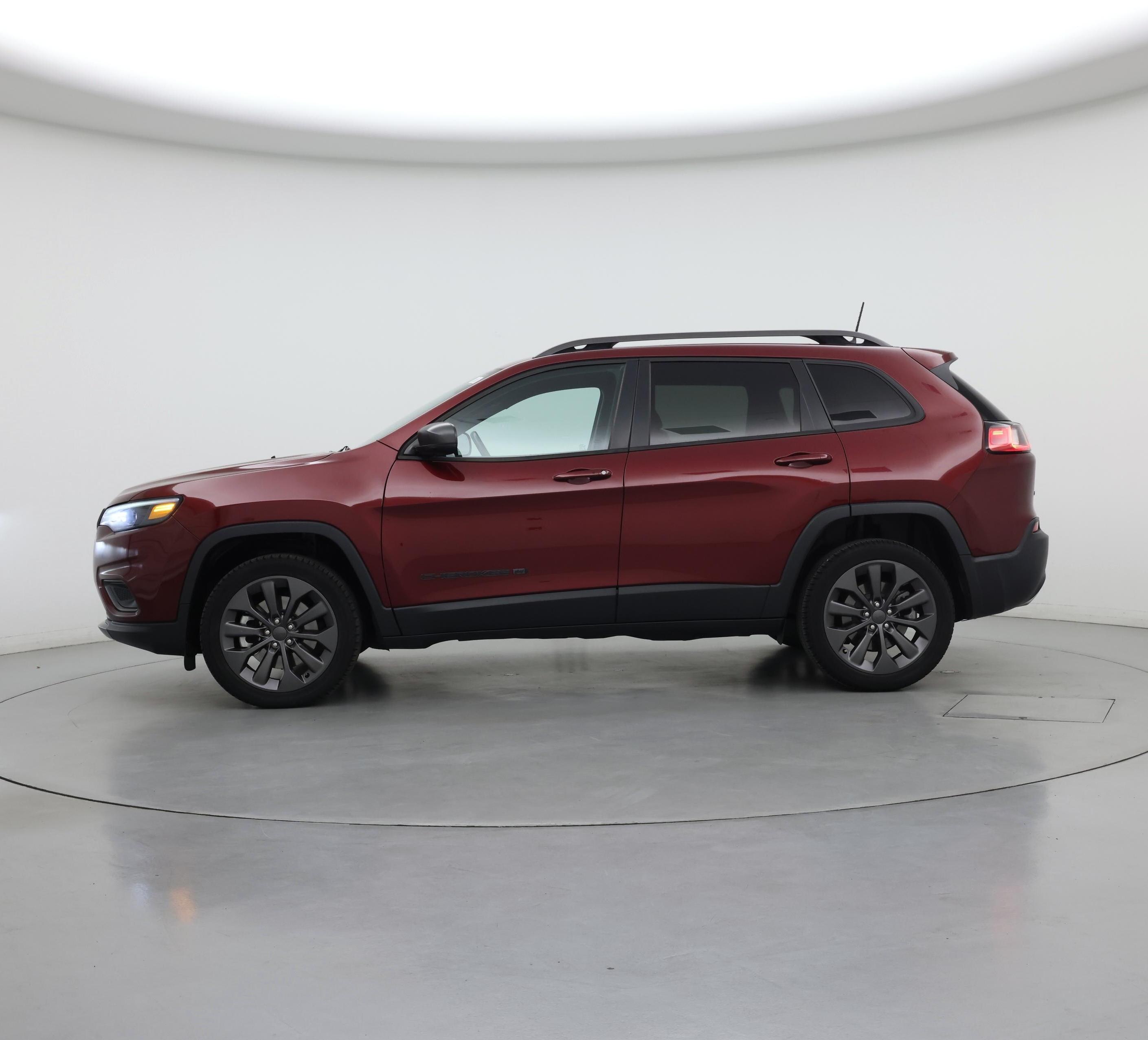Thumbnail: 2021 Jeep Cherokee - 3