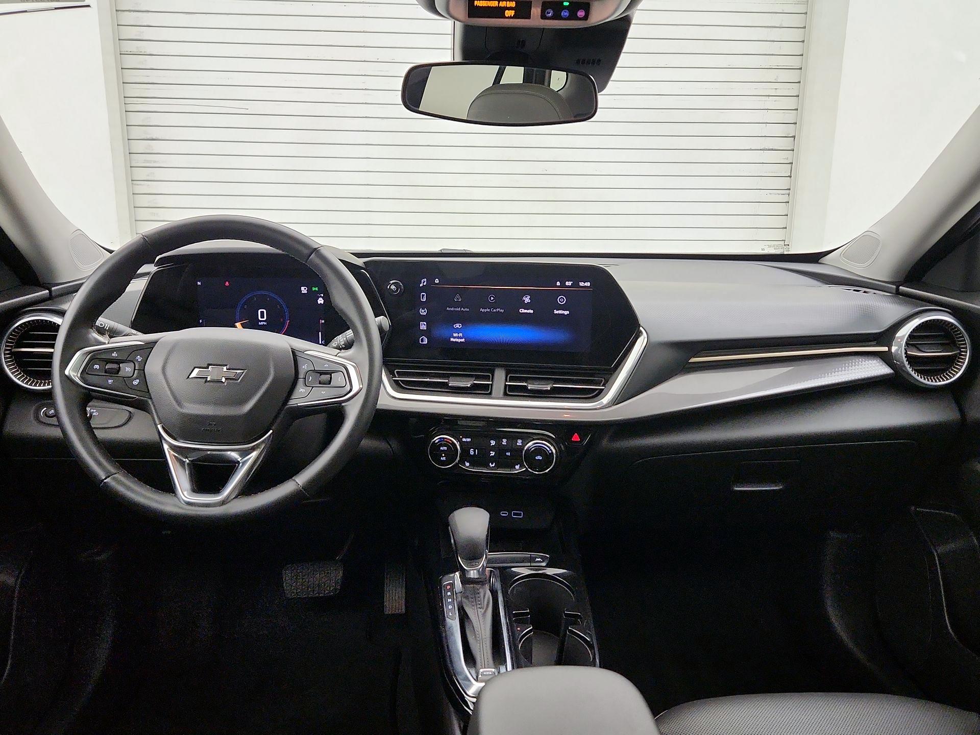 Thumbnail: 2024 Chevrolet Trax - 9