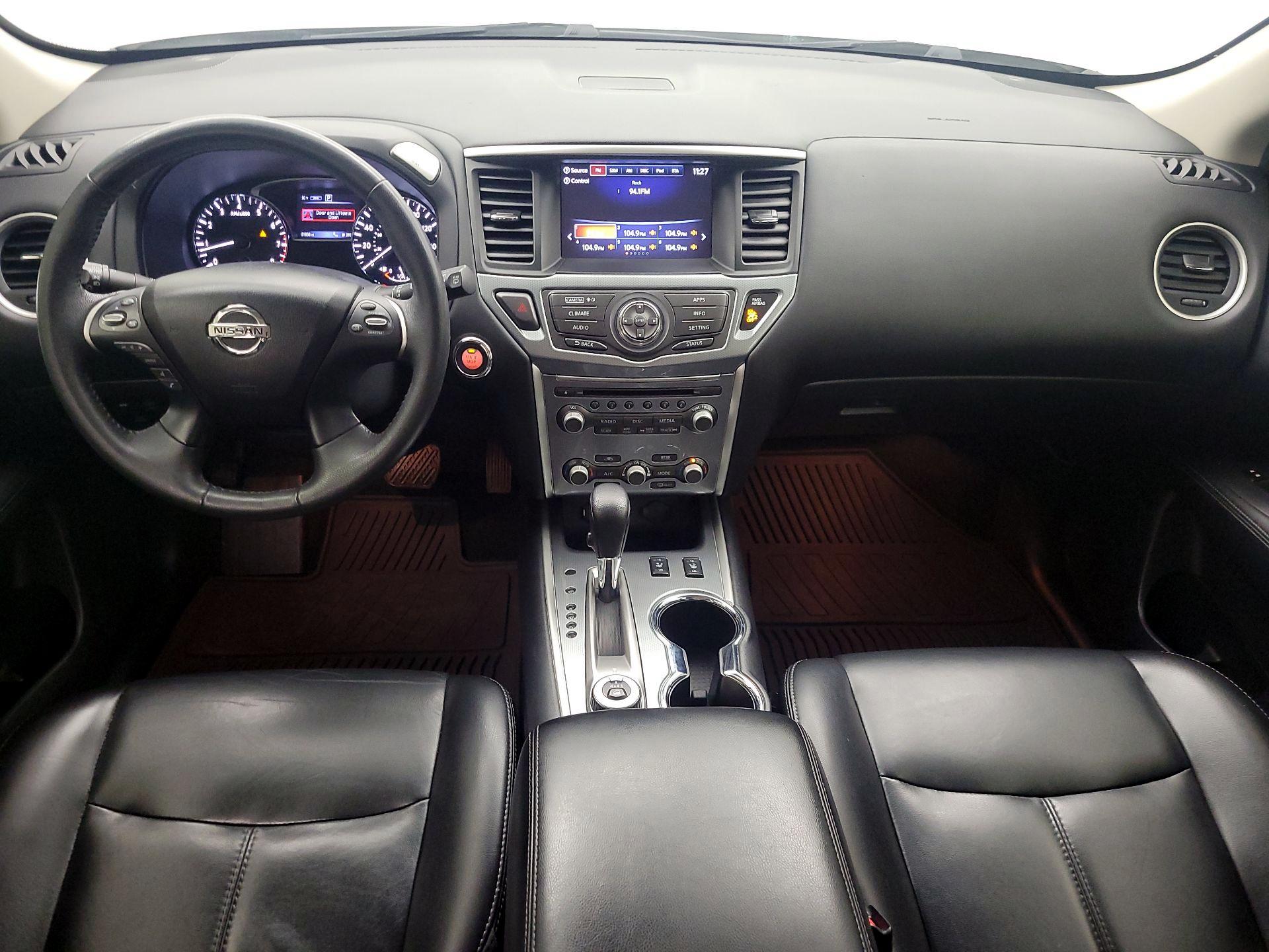 Thumbnail: 2017 Nissan Pathfinder - 9