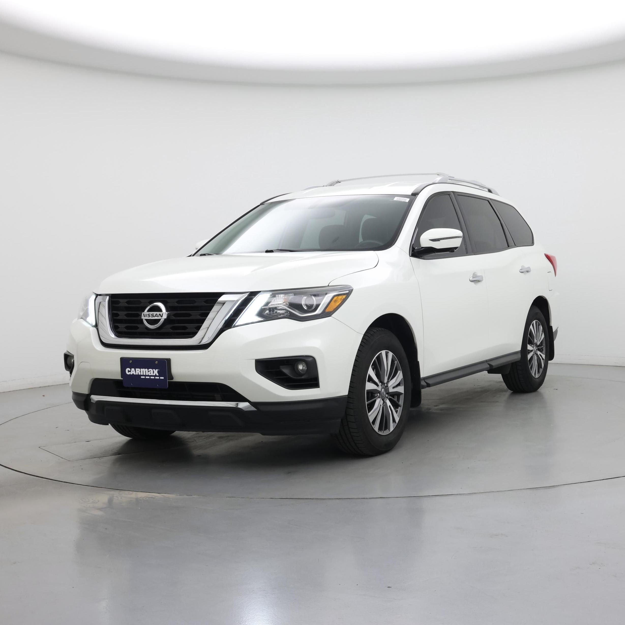 Thumbnail: 2017 Nissan Pathfinder - 4