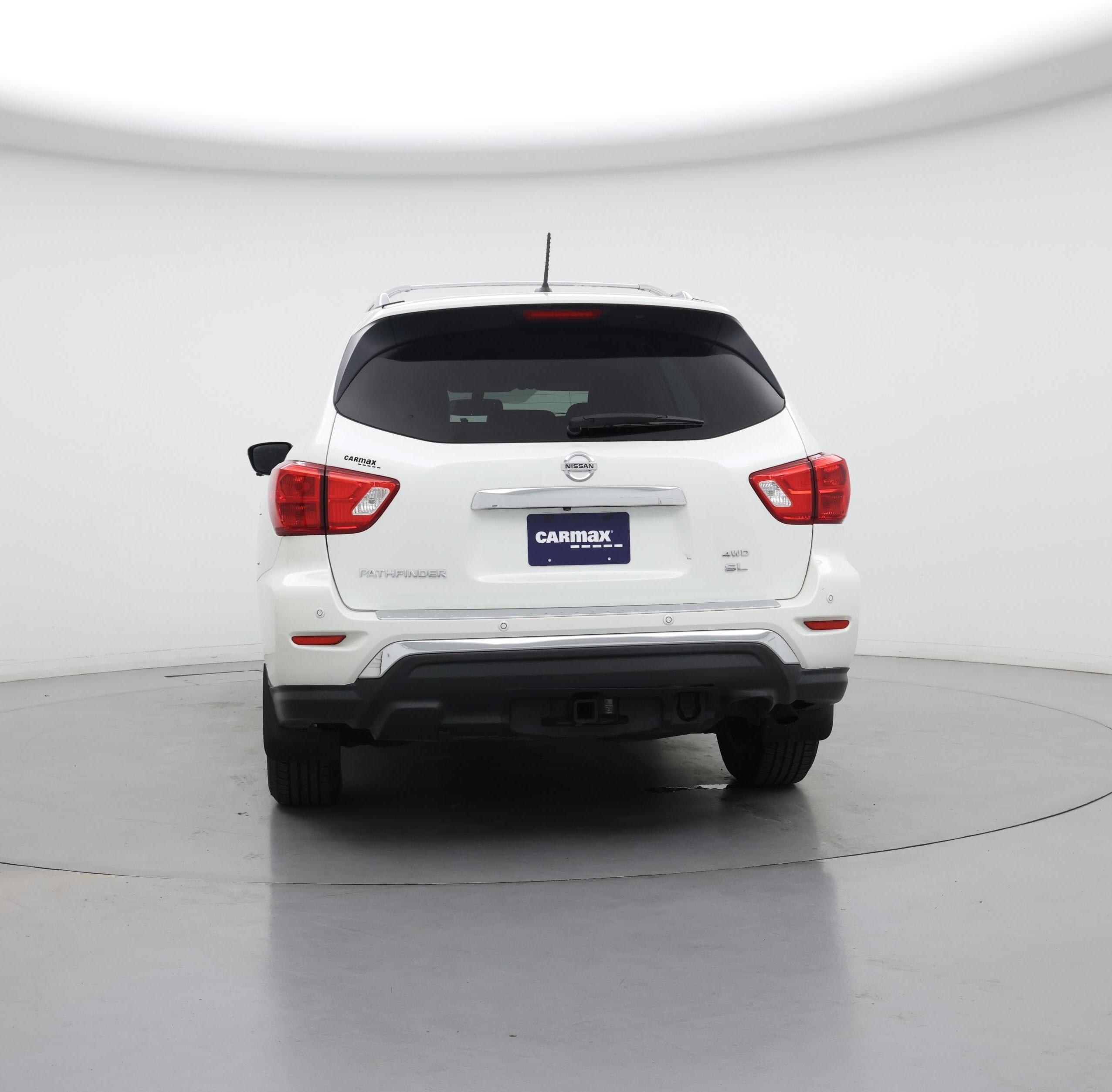 Thumbnail: 2017 Nissan Pathfinder - 6