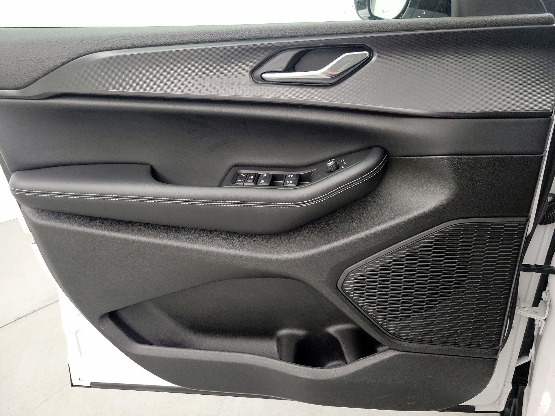 Thumbnail: 2024 Jeep Grand Cherokee - 12