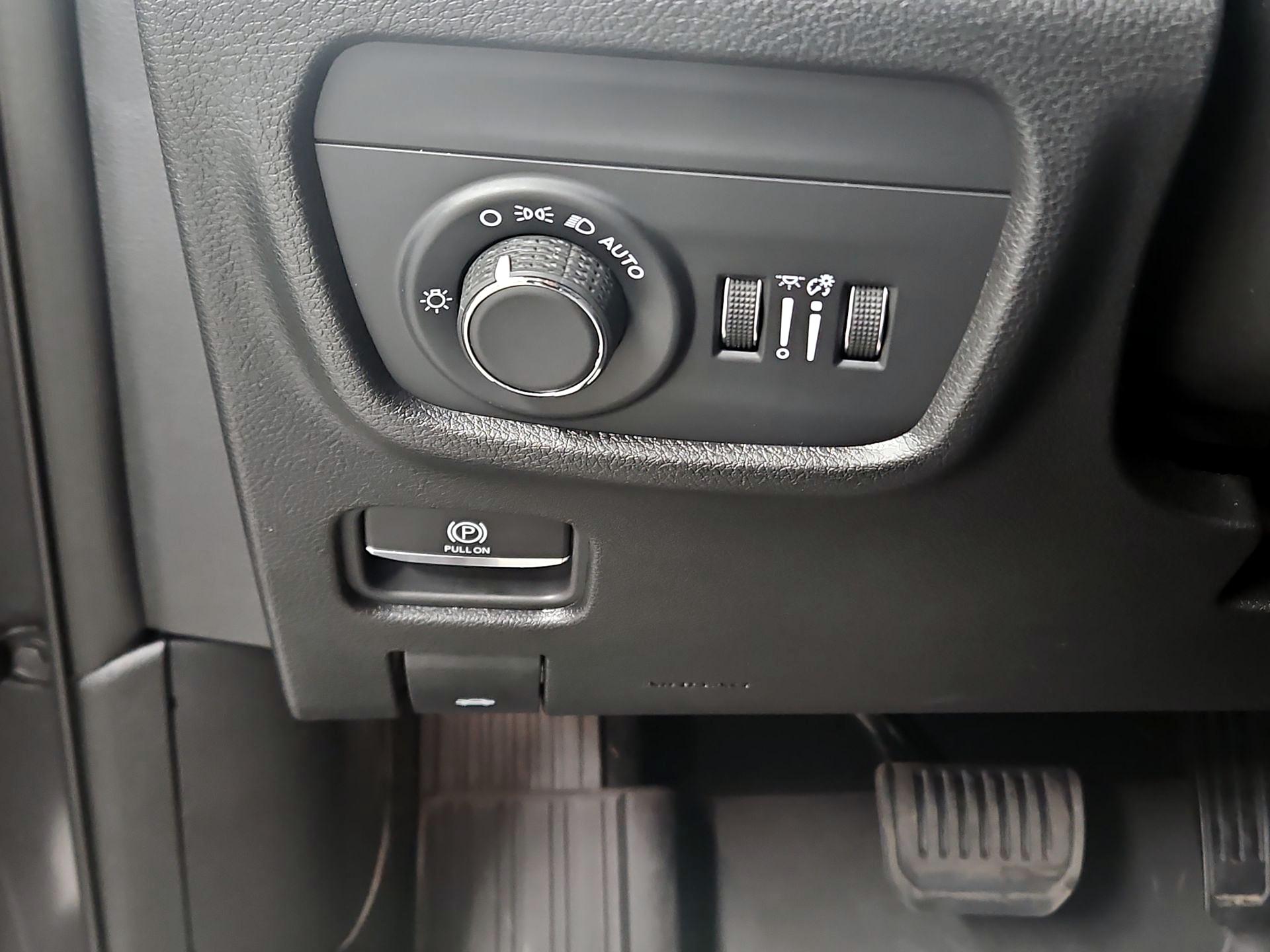 Thumbnail: 2025 Jeep Grand Cherokee - 13