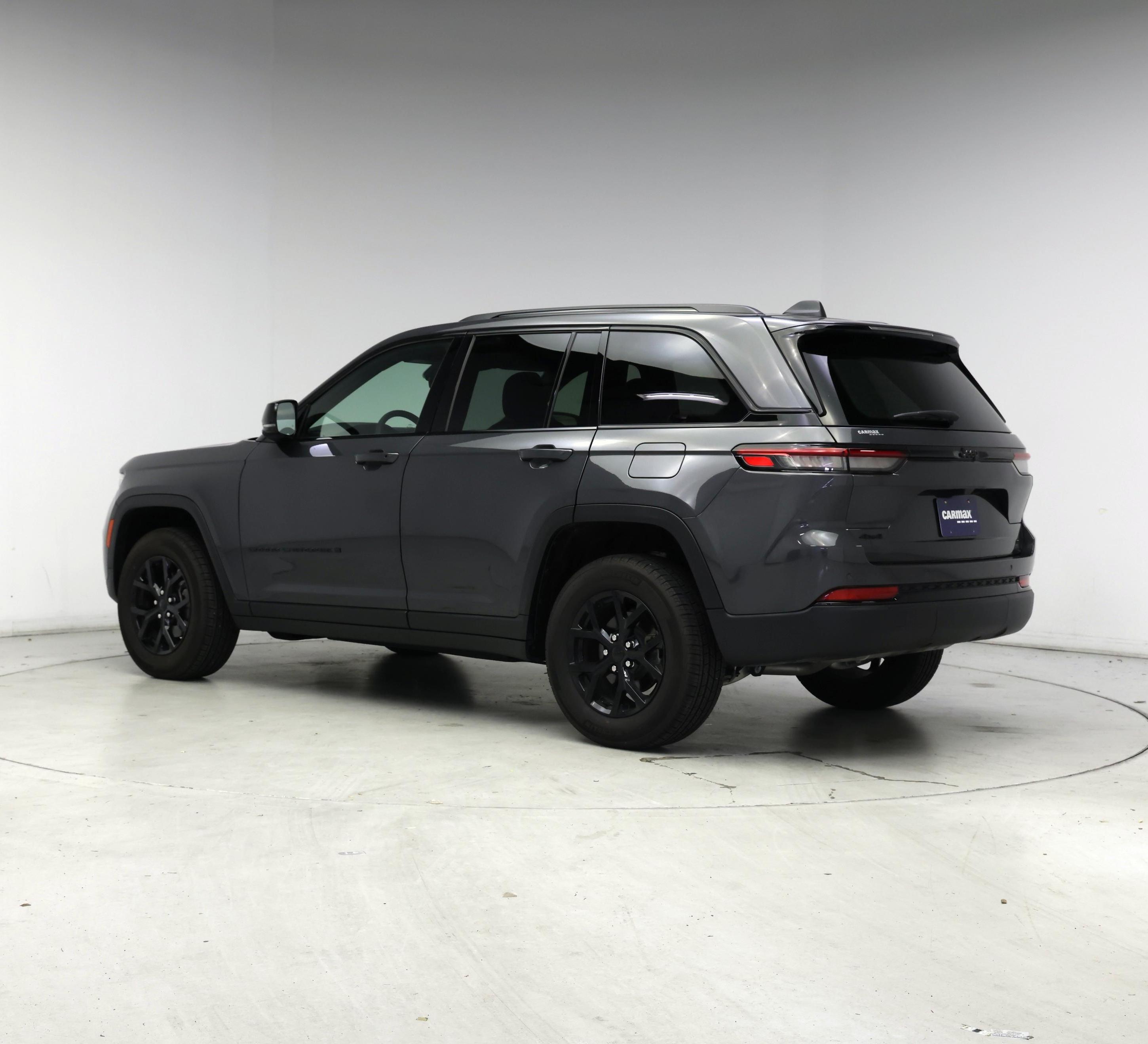 Thumbnail: 2025 Jeep Grand Cherokee - 2