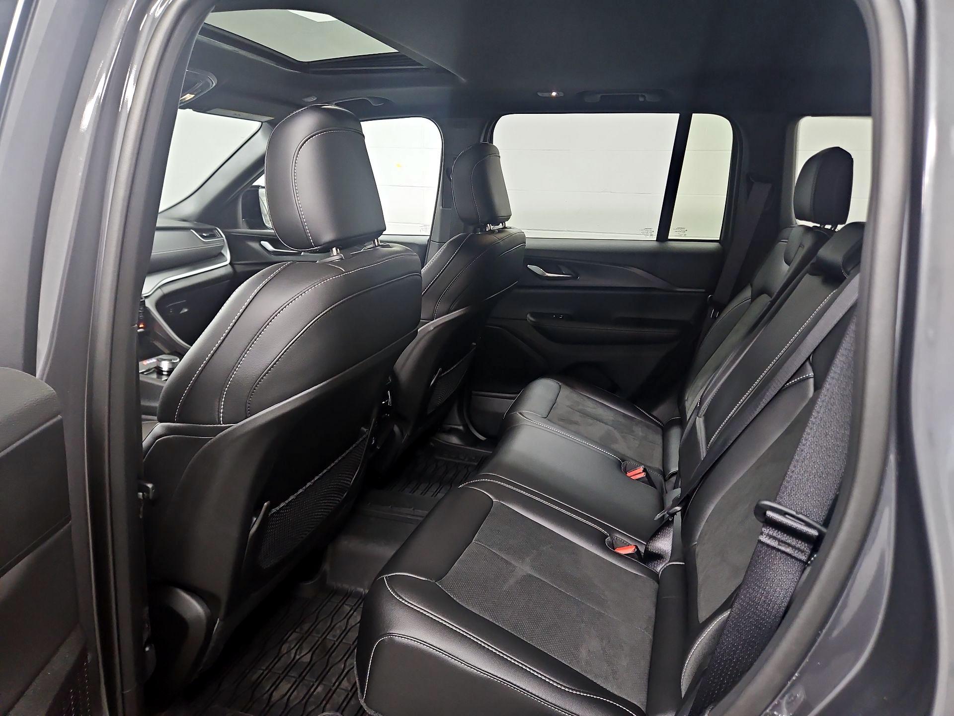 Thumbnail: 2025 Jeep Grand Cherokee - 20