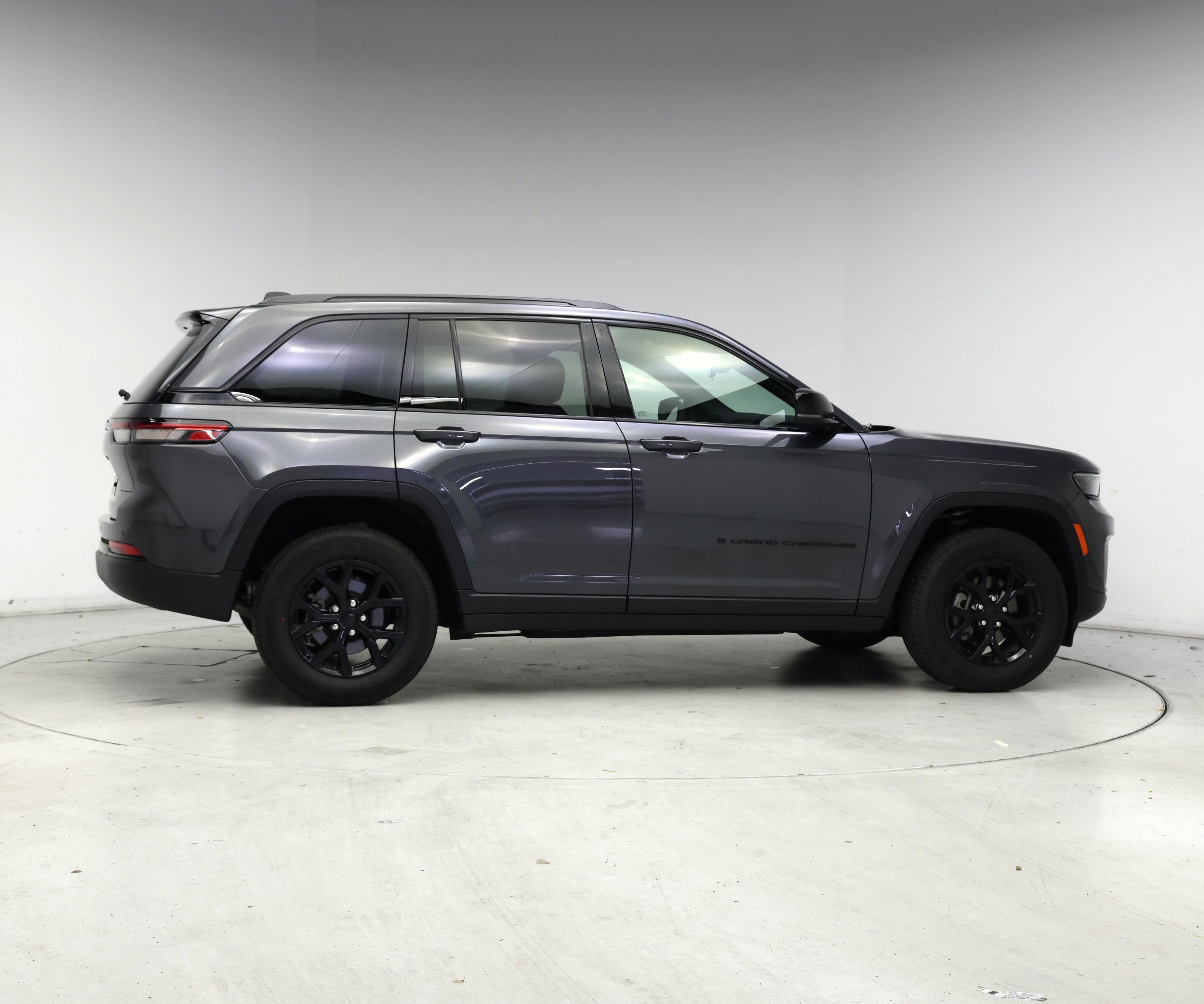 Thumbnail: 2025 Jeep Grand Cherokee - 7