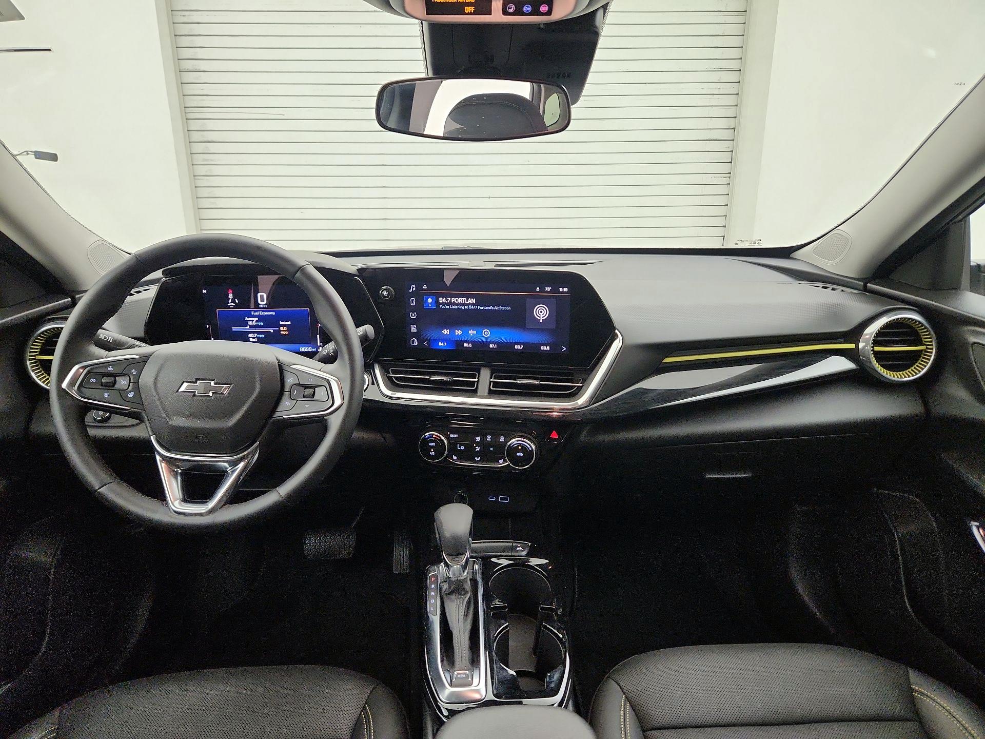 Thumbnail: 2025 Chevrolet Trax - 9