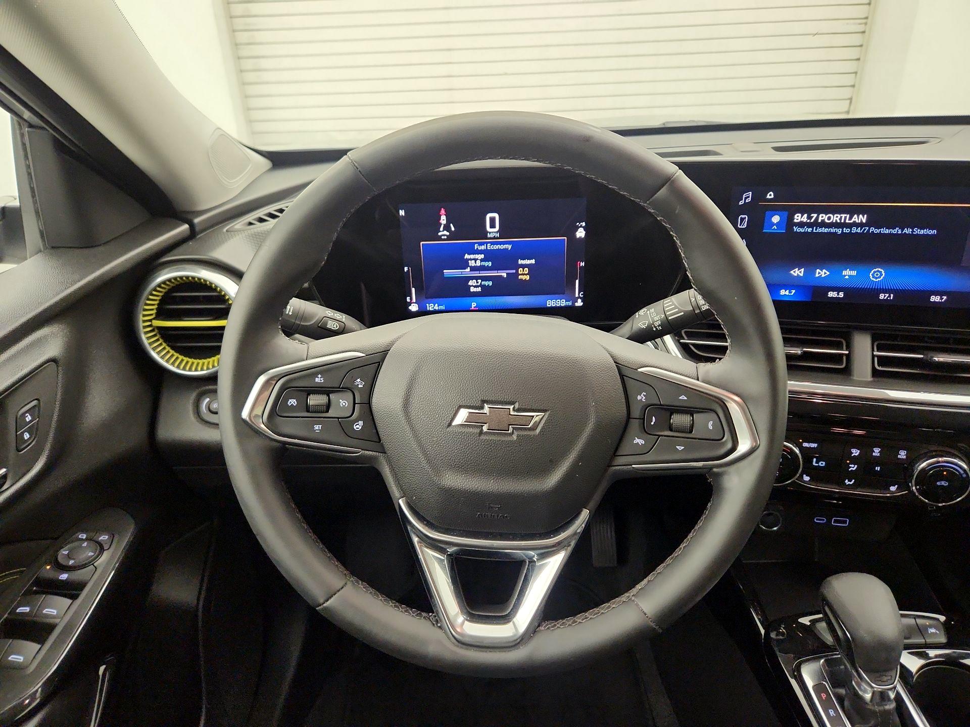 Thumbnail: 2025 Chevrolet Trax - 10