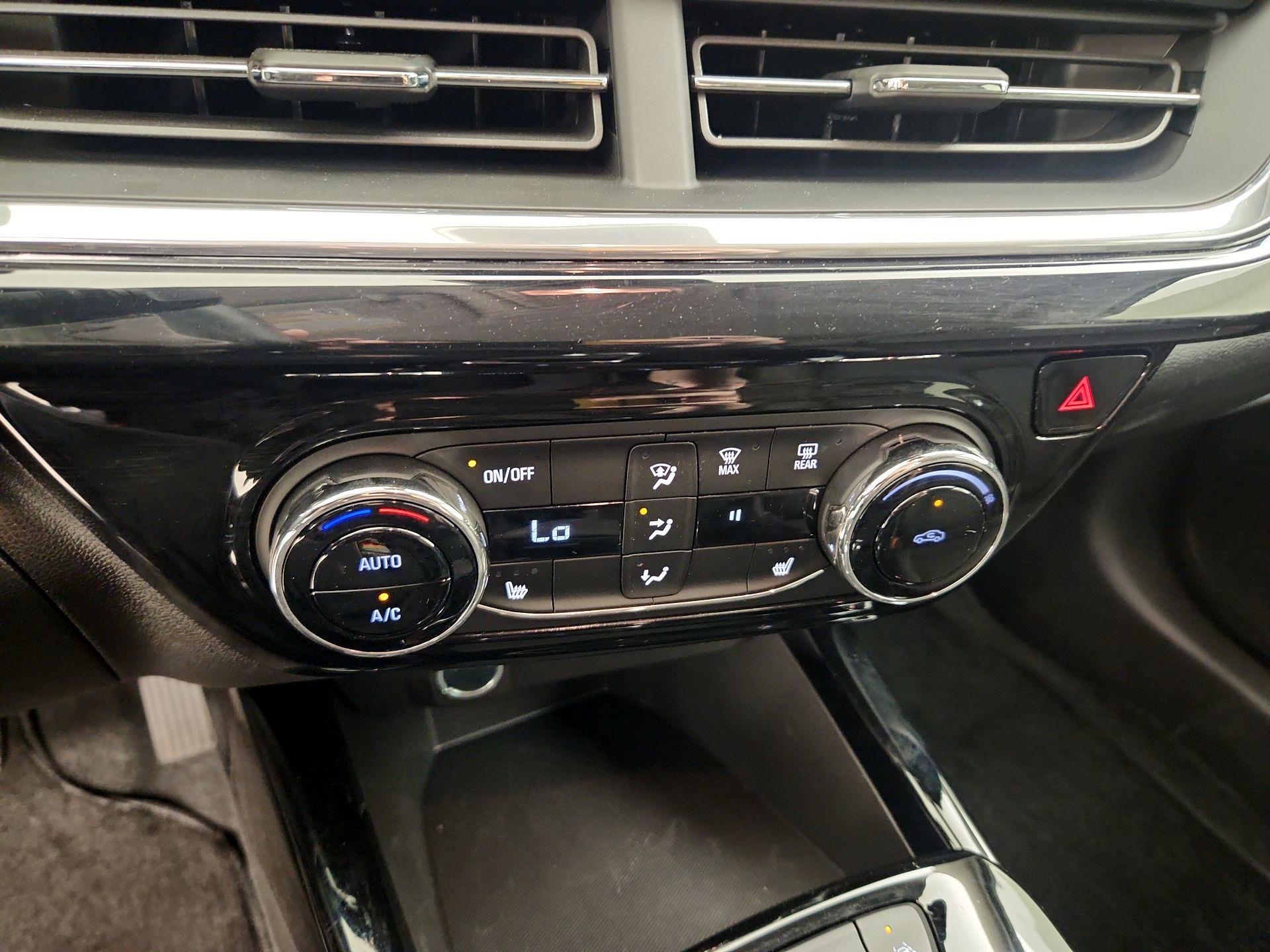 Thumbnail: 2025 Chevrolet Trax - 16