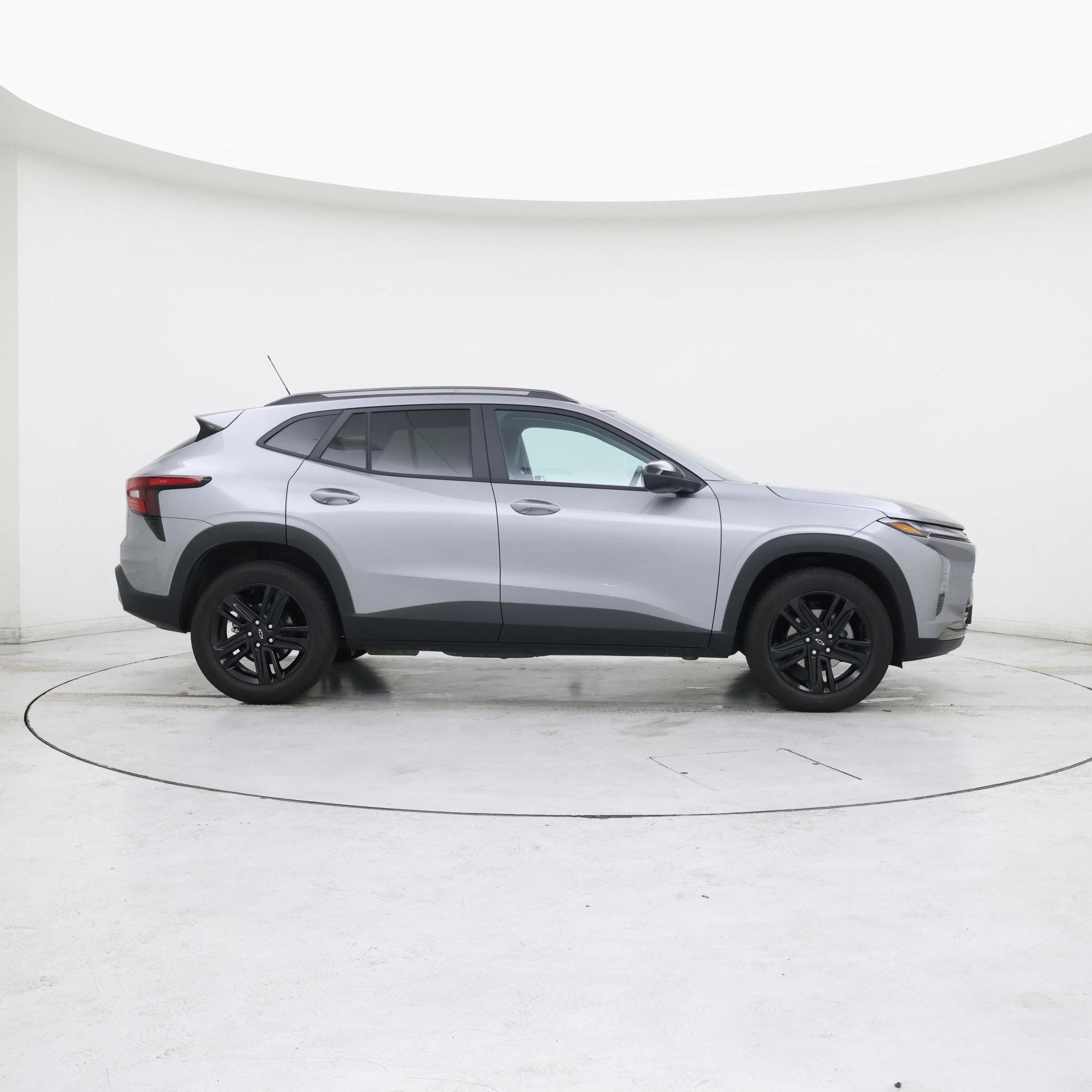 Thumbnail: 2025 Chevrolet Trax - 7