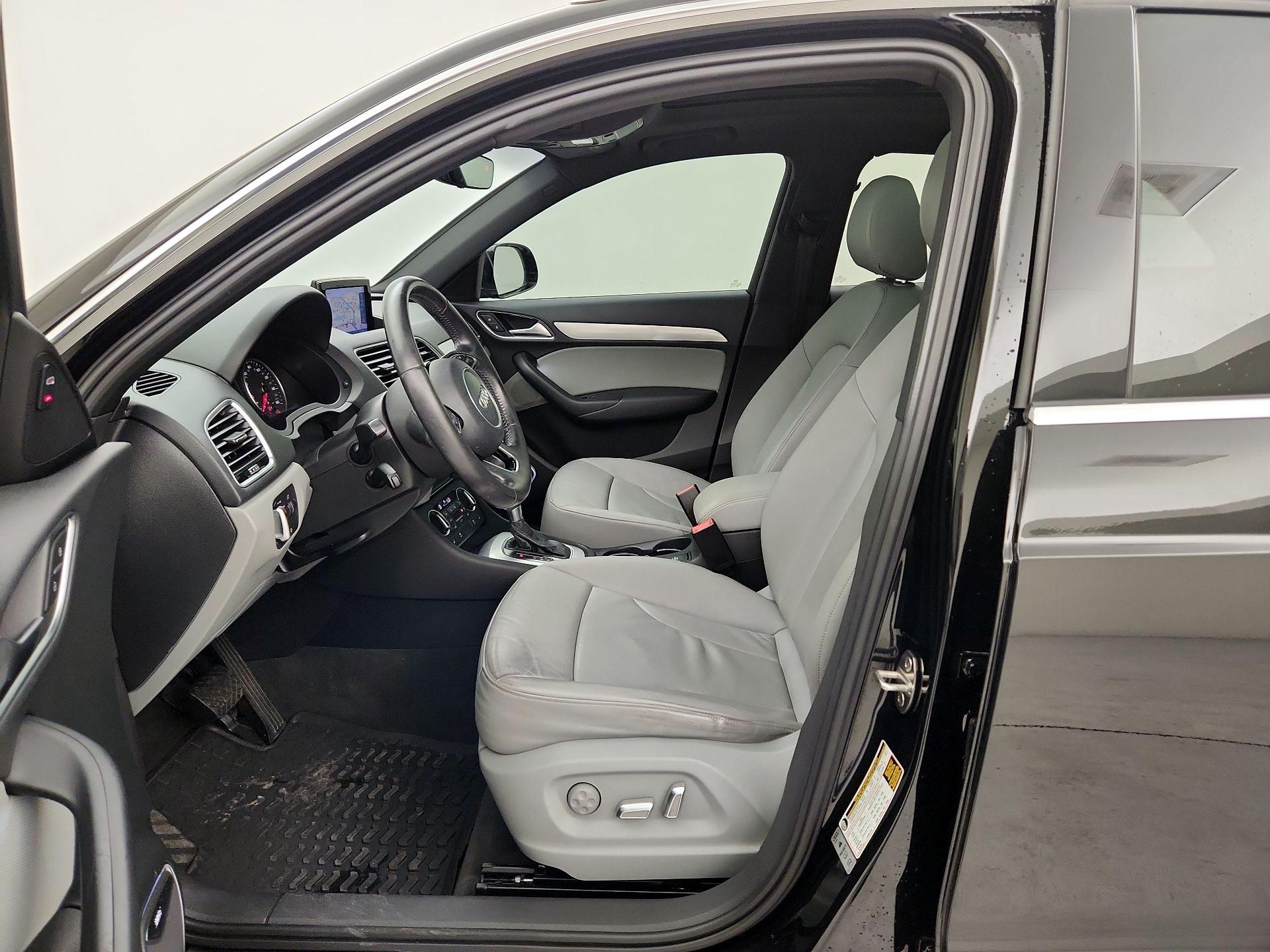 Thumbnail: 2017 Audi Q3 - 11