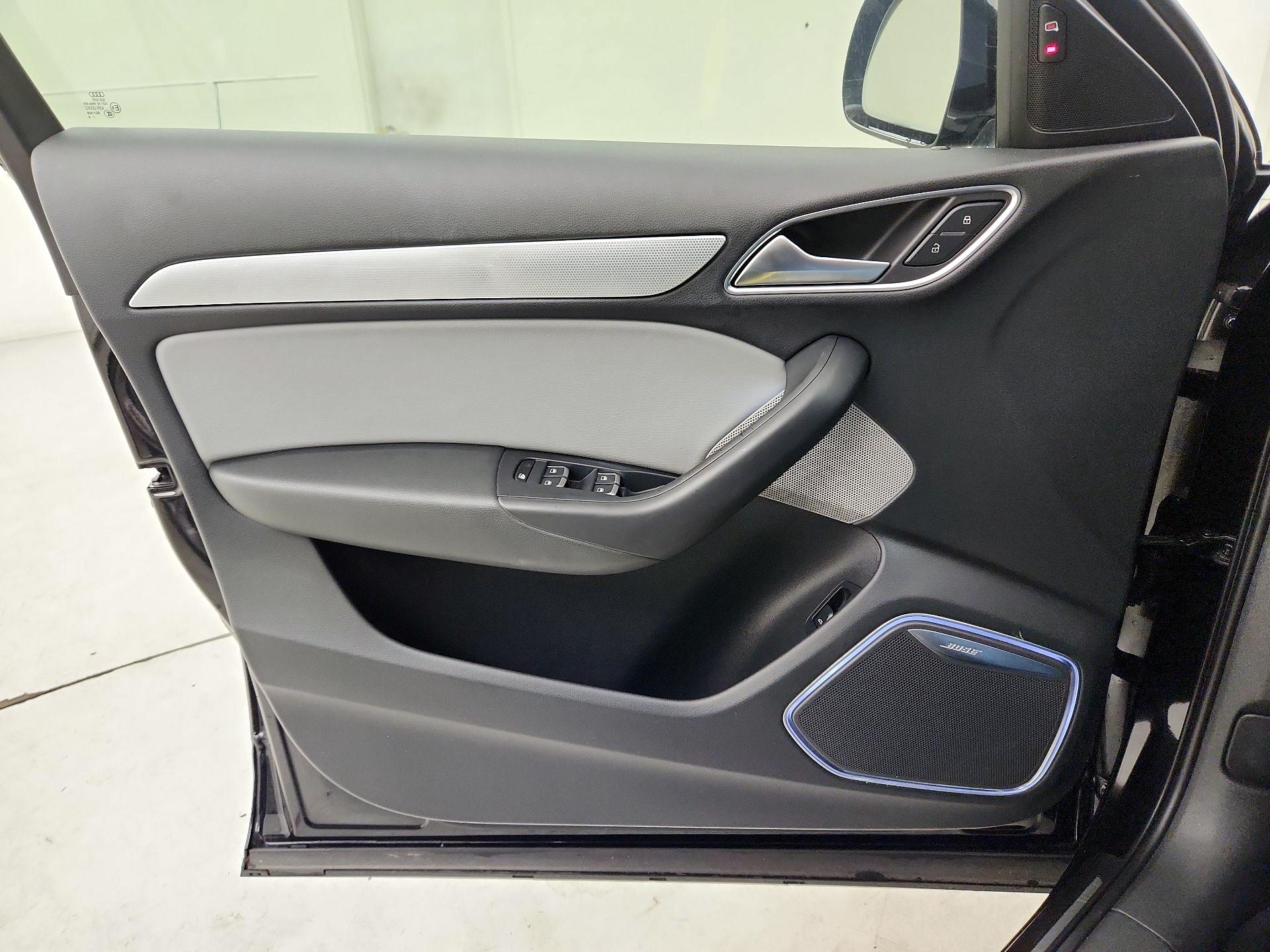 Thumbnail: 2017 Audi Q3 - 12