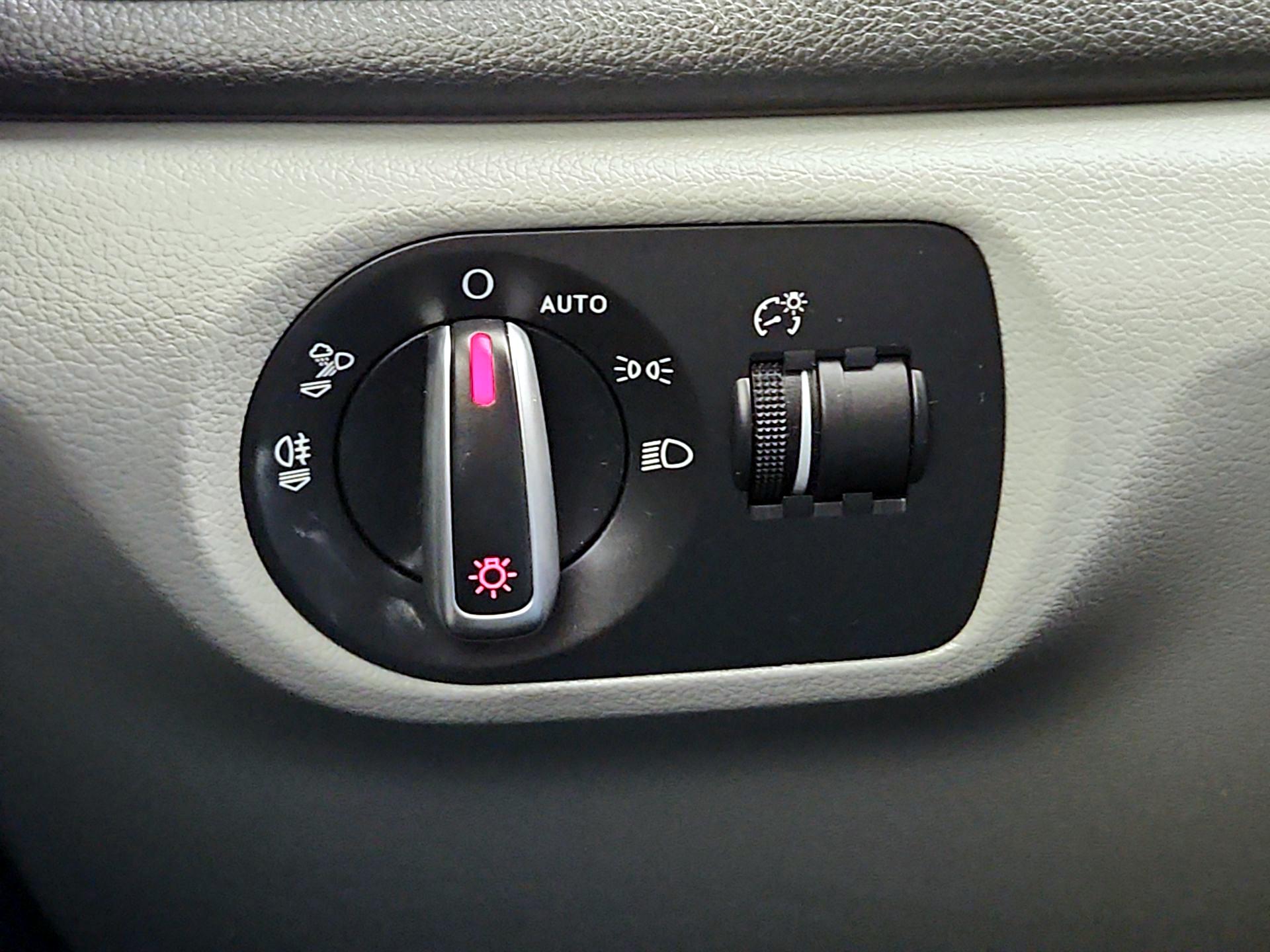 Thumbnail: 2017 Audi Q3 - 13