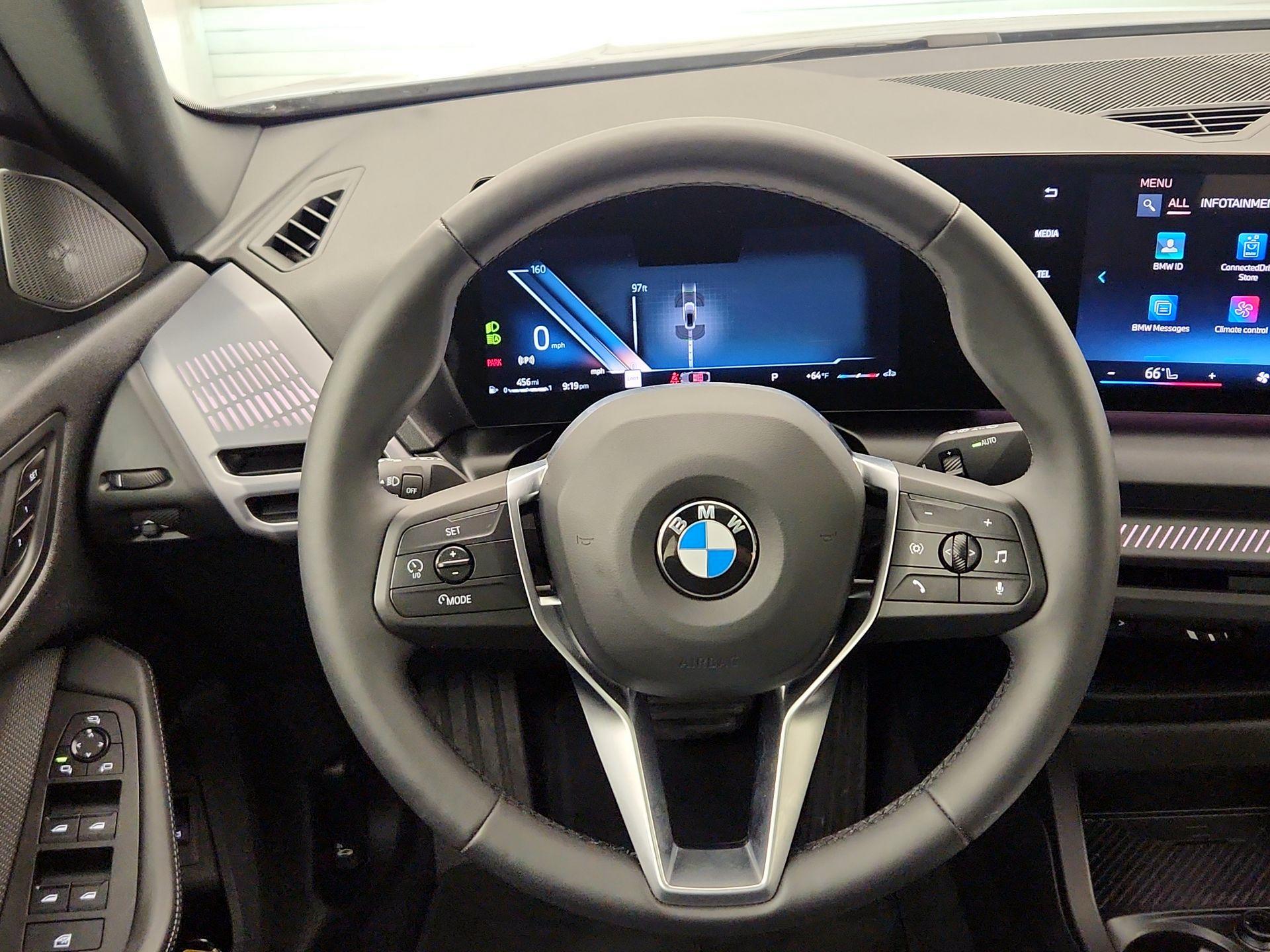 Thumbnail: 2025 BMW 2 Series - 10