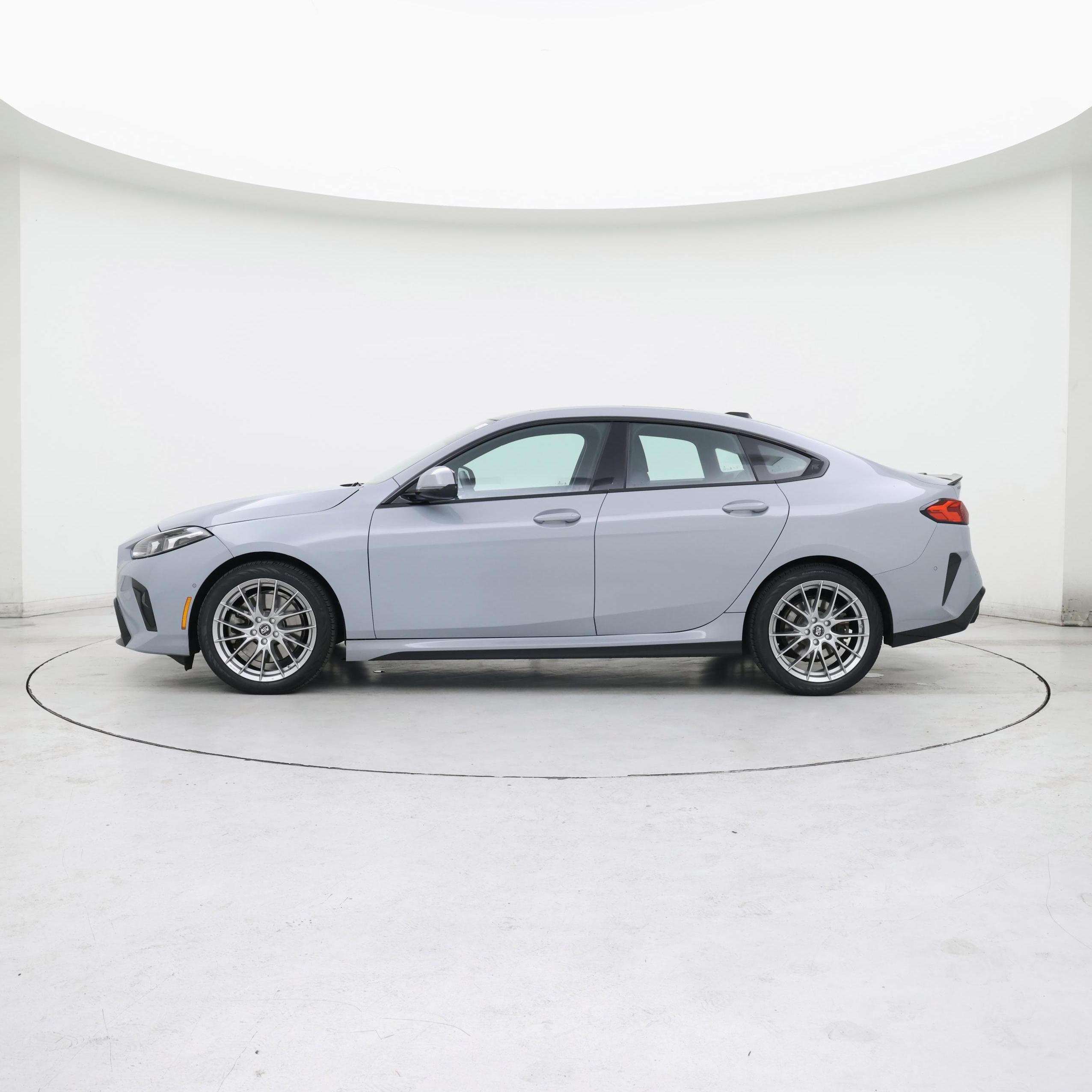 Thumbnail: 2025 BMW 2 Series - 3