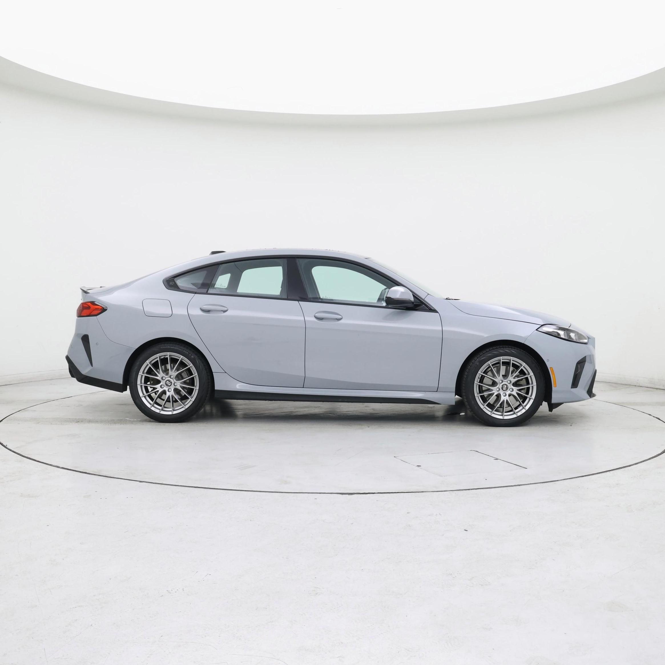 Thumbnail: 2025 BMW 2 Series - 7
