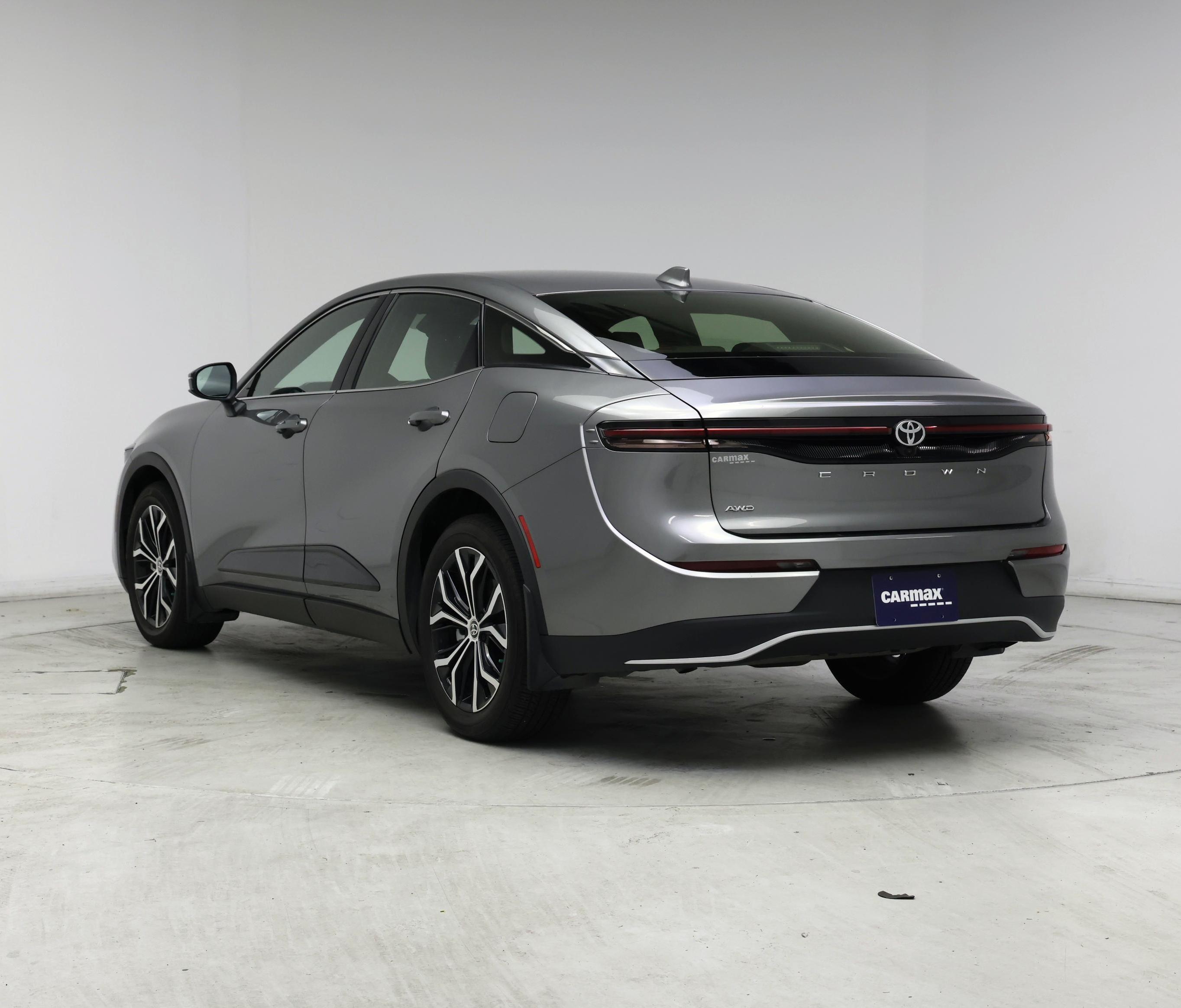Thumbnail: 2023 Toyota Crown - 2
