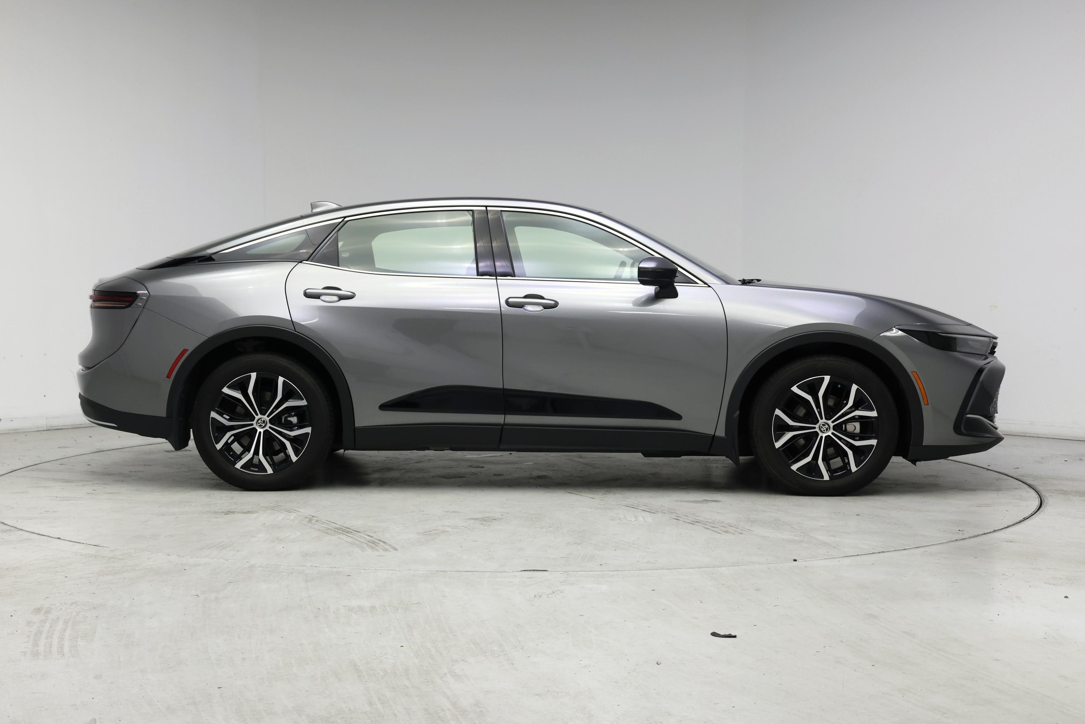 Thumbnail: 2023 Toyota Crown - 7